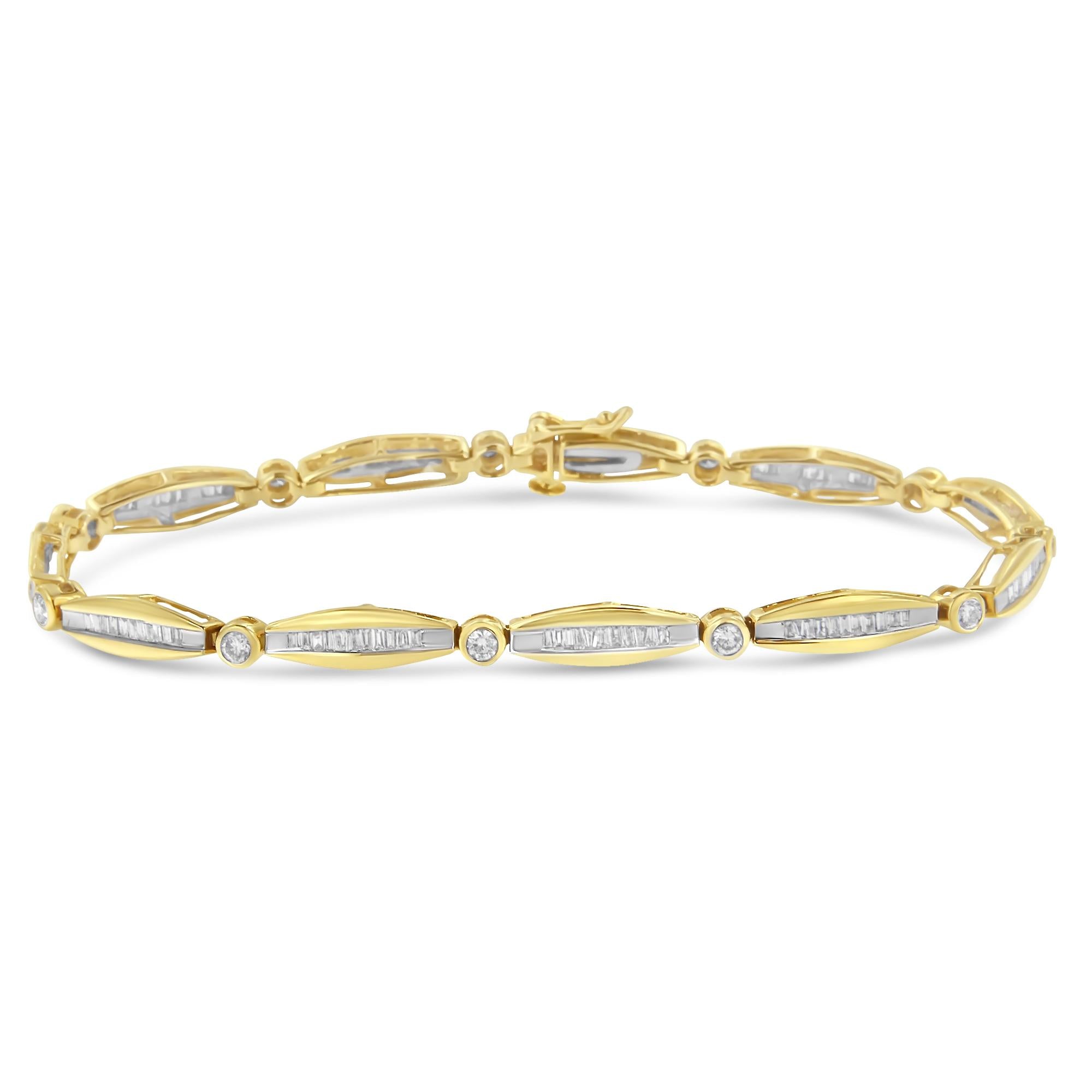 Bracciale tennis da 7" in oro giallo 14 carati con diamanti taglio brillante e baguette da 1-1/2 ct e maglie affusolate (colore HI, purezza I1-I2) - Friggin Jewelry