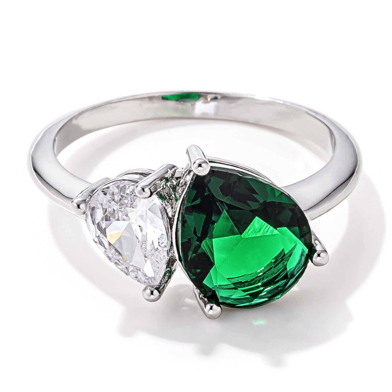 Tempting Edge Couture Line 2.75ct Clear & Emerald Green CZ Toi et Moi Ring - Friggin Jewelry Fashion