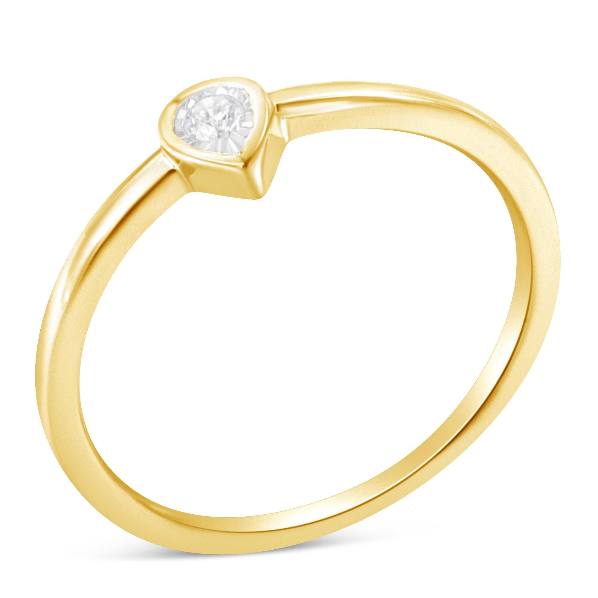 Anello alla moda piccolo in argento sterling 925 placcato oro giallo 14 carati con diamanti da 1/20 carati a forma di pera (colore JK, purezza I1-I2) - Friggin Jewelry