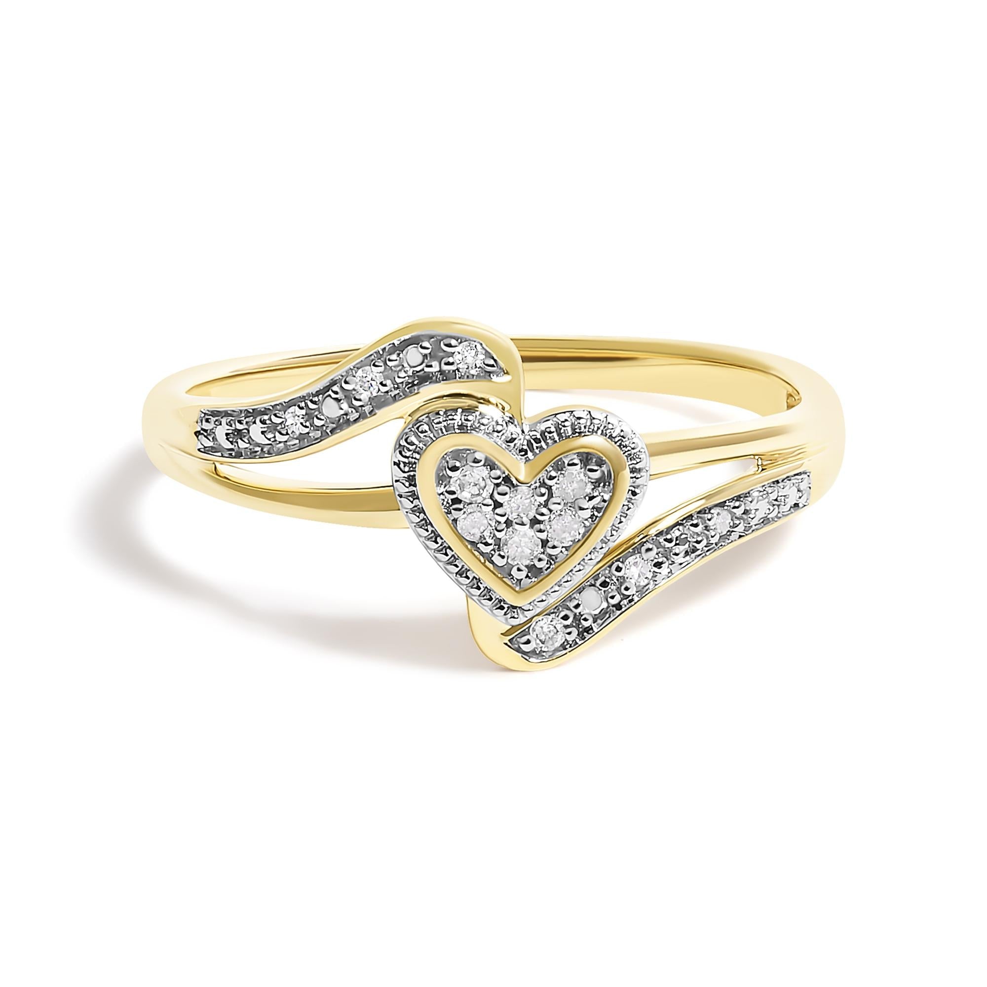 Anillo de compromiso de oro amarillo de 10 quilates con corazón de filigrana y detalles de diamantes (color IJ, claridad I3) - Friggin Jewelry