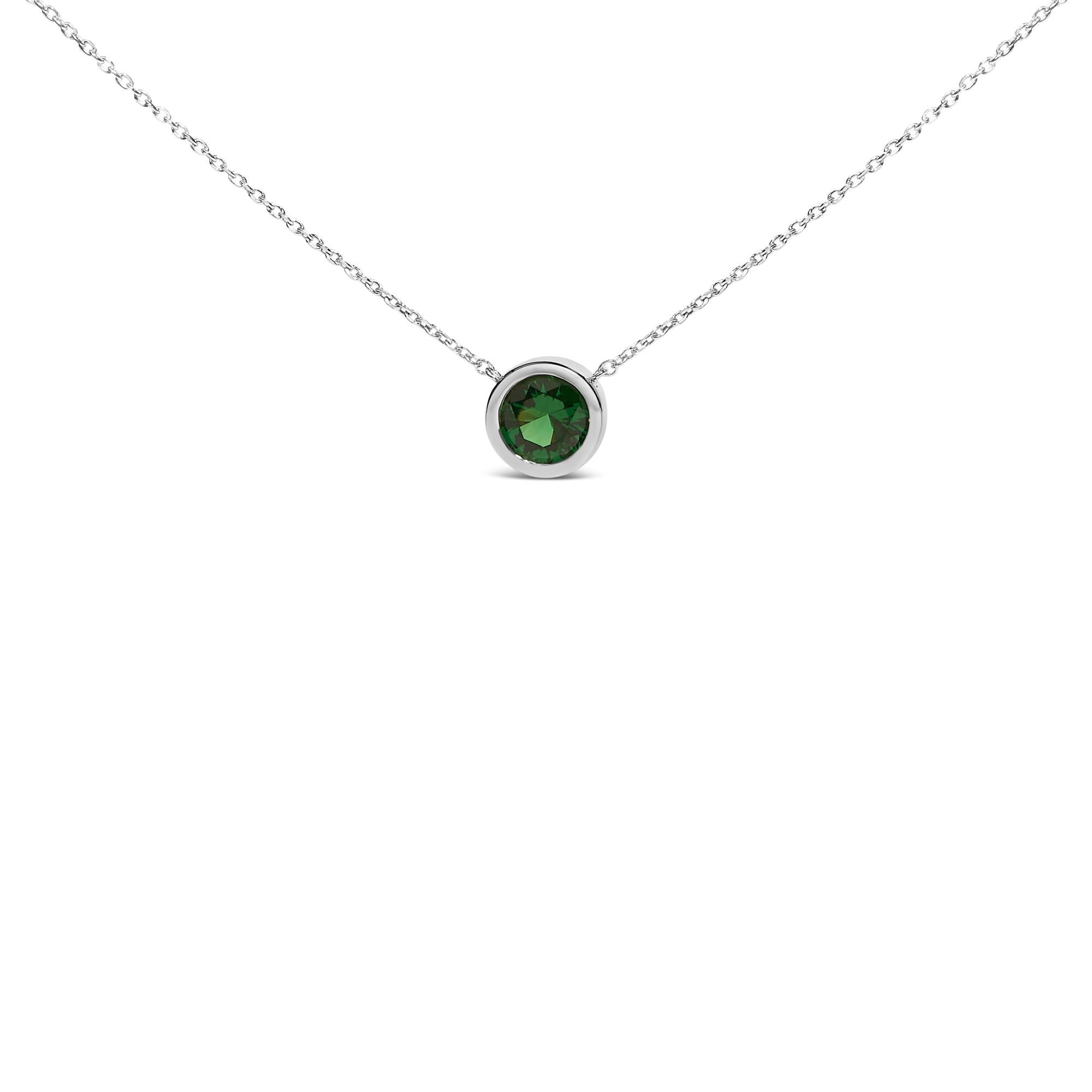 Collar con colgante de piedra preciosa creada en plata de ley 925 de 7 mm con bisel - 45,7 cm - Friggin Jewelry