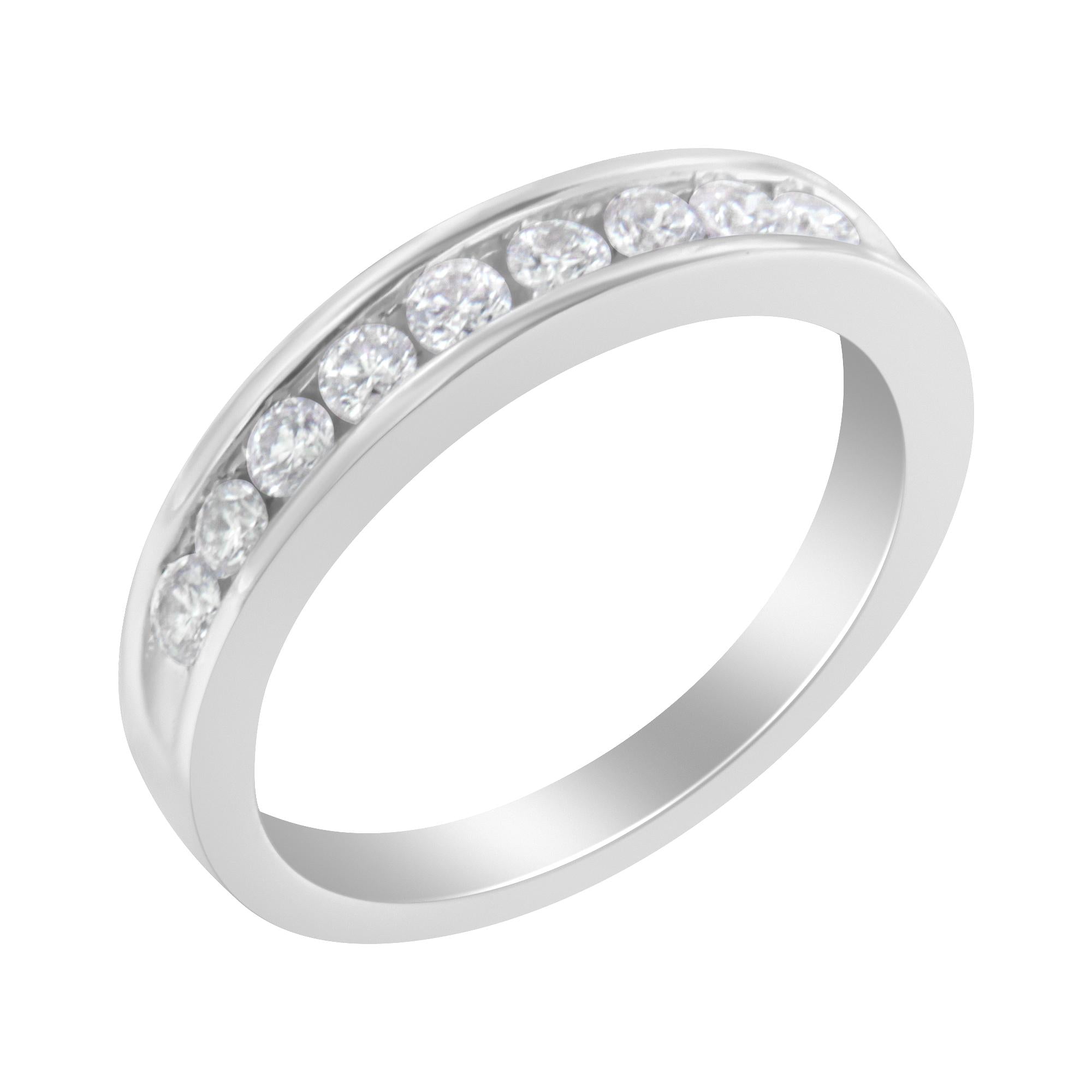 Anello in oro bianco 18 carati con diamanti taglio rotondo (1/2 cttw, colore HI, purezza SI2-I1) - Friggin Jewelry
