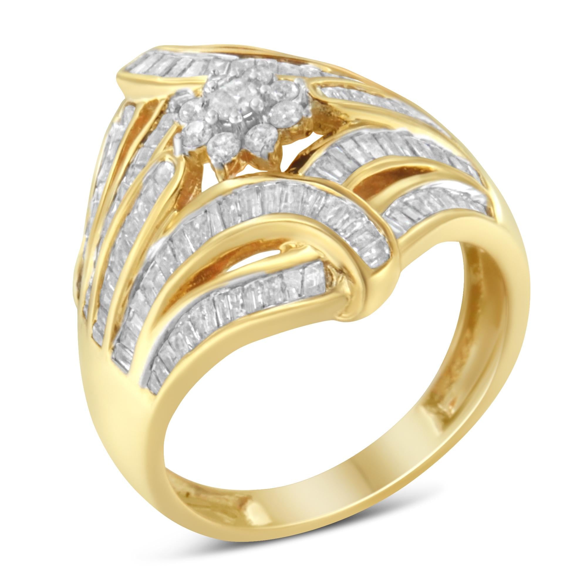 Anillo de cóctel de moda en plata de ley 925 bañada en oro amarillo de 10 quilates con diamantes redondos y baguette de 1 1/8 quilates en forma de flor y helecho (color IJ, claridad I2-I3) - Friggin Jewelry