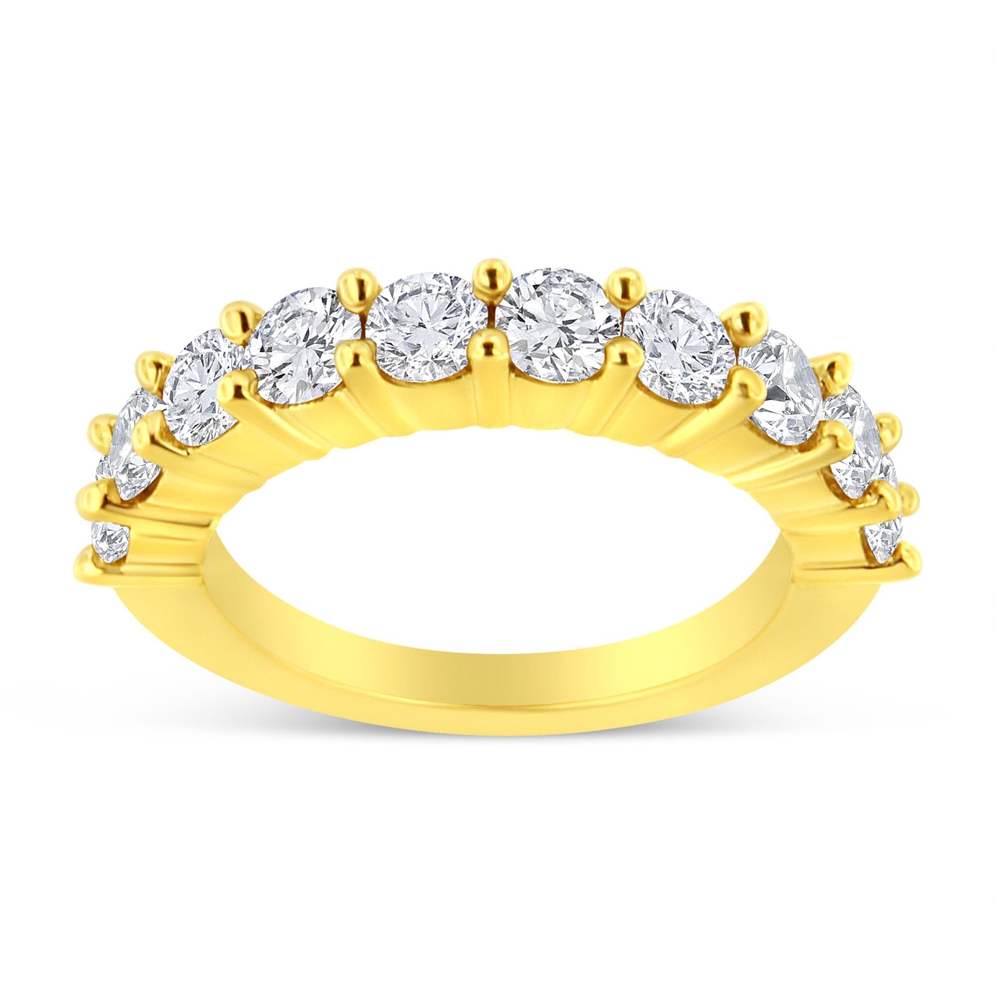 Anillo de aniversario de 10 piedras con diamantes redondos de talla brillante de 2,0 quilates y baño de oro amarillo de 14 quilates en plata de ley 925 (color JK, claridad I1-I2) - Friggin Jewelry