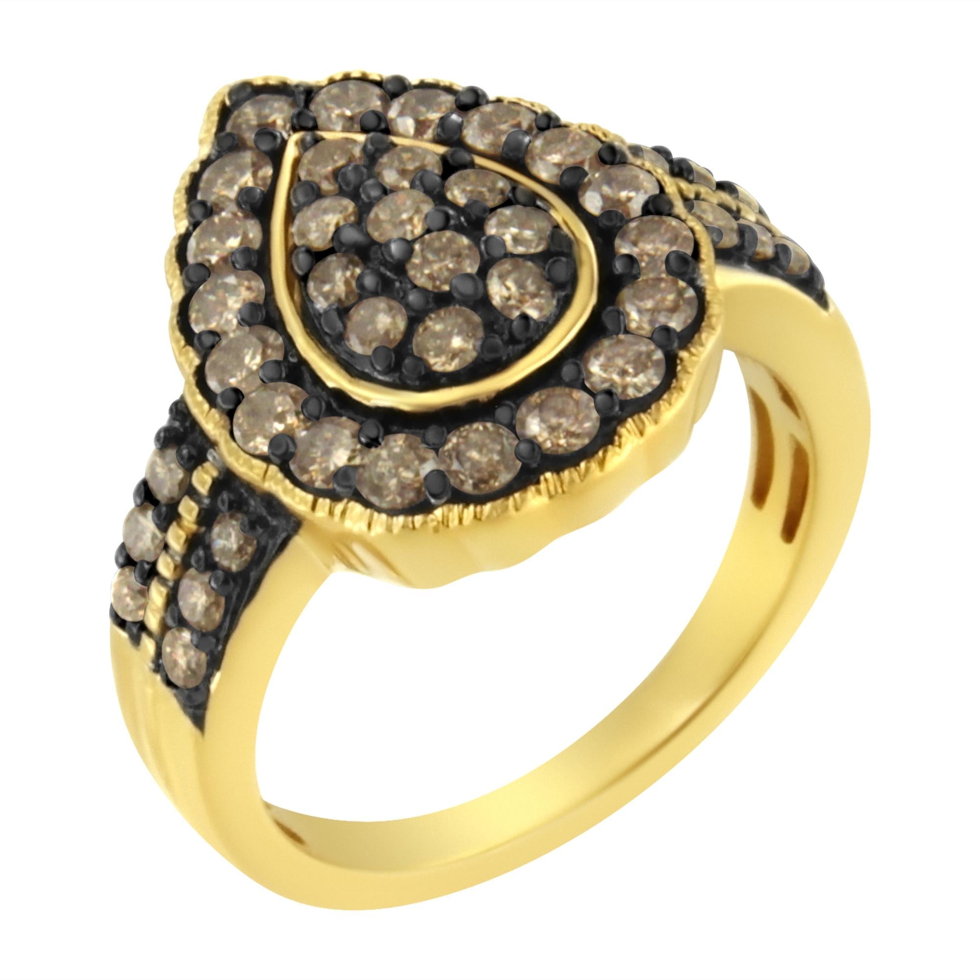Anillo de cóctel con diamantes de talla pera de 1 1/8 ct engastados en garras, bañado en oro amarillo de 10 quilates y plata de ley 925 (color JK, claridad I1-I2) - Friggin Jewelry