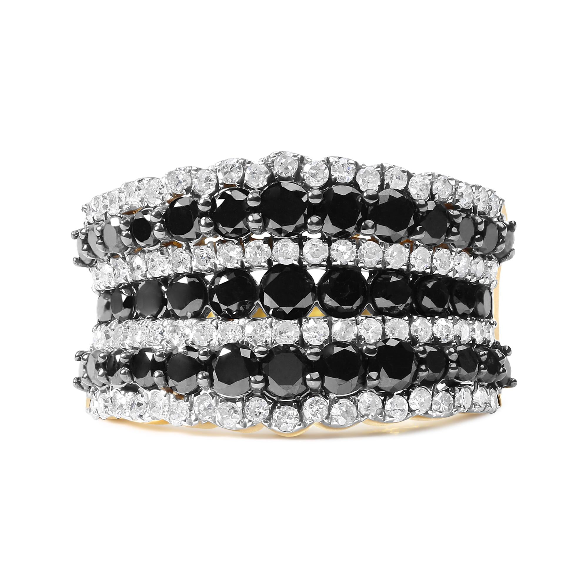 Anillo de plata de ley 925 bañado en oro amarillo de 14 quilates con diamantes blancos y negros de 1 3/4 quilates, alternados, de varias filas (color negro/IJ, claridad I2-I3) - Friggin Jewelry