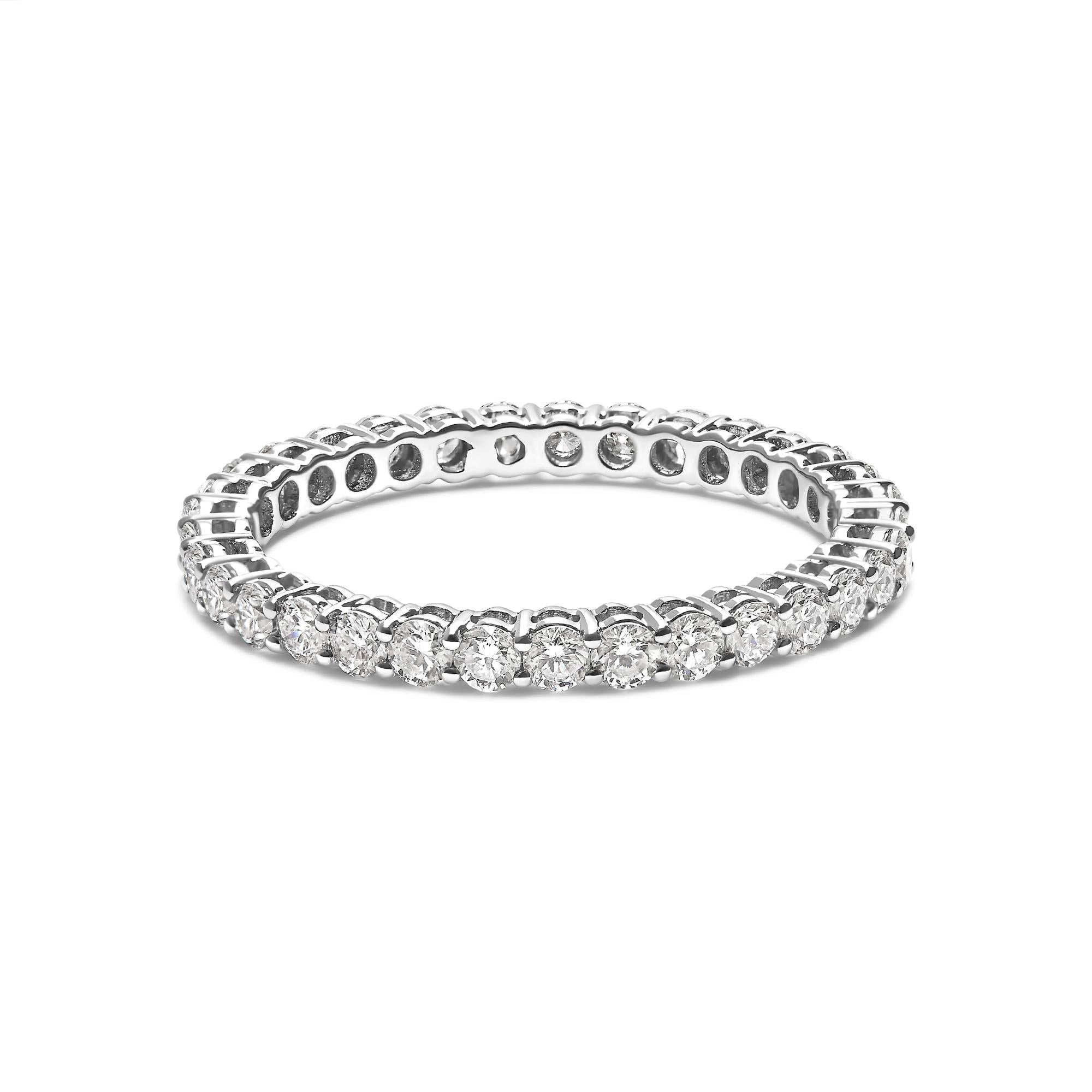 Anello dell'eternità in oro bianco 14 carati con diamanti coltivati ​​in laboratorio da 1,00 ct (colore FG, VS1-VS2) - Friggin Jewelry