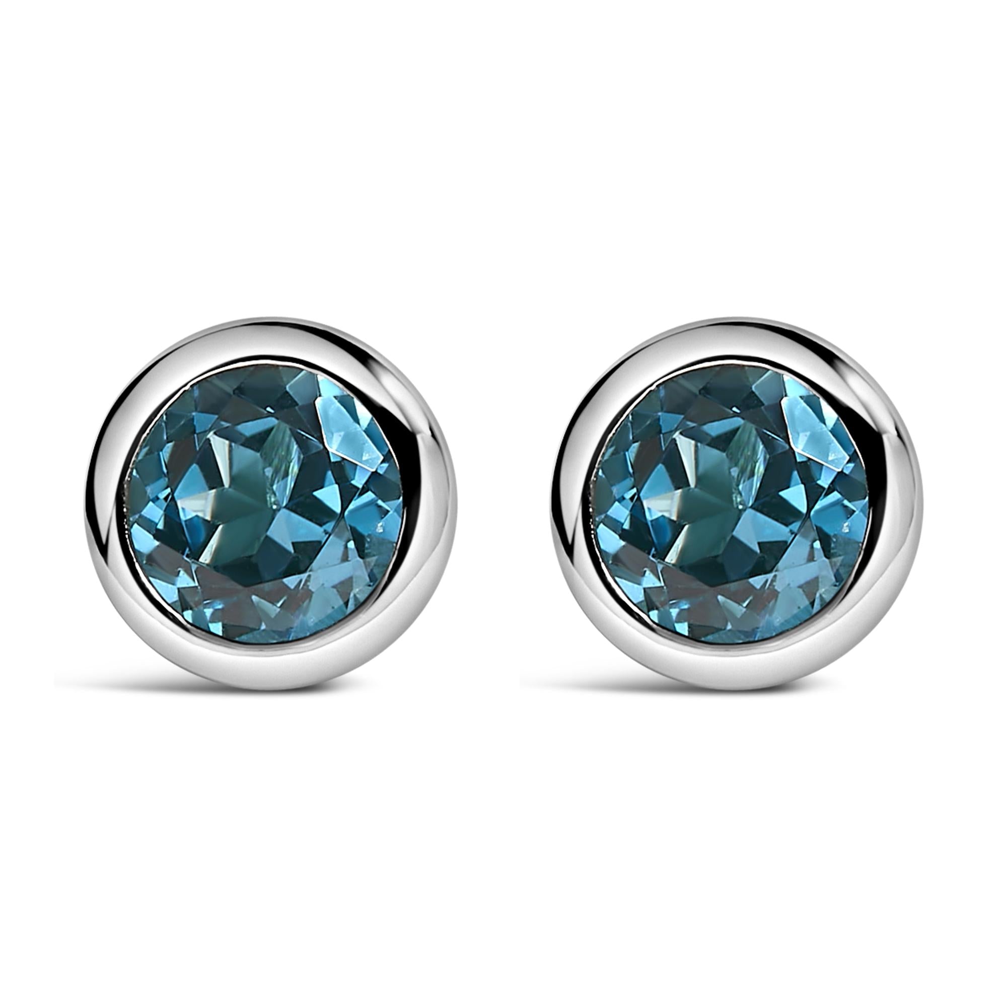 Pendientes solitarios de plata de ley 925 de 6 mm con gema creada engastada en bisel - Friggin Jewelry