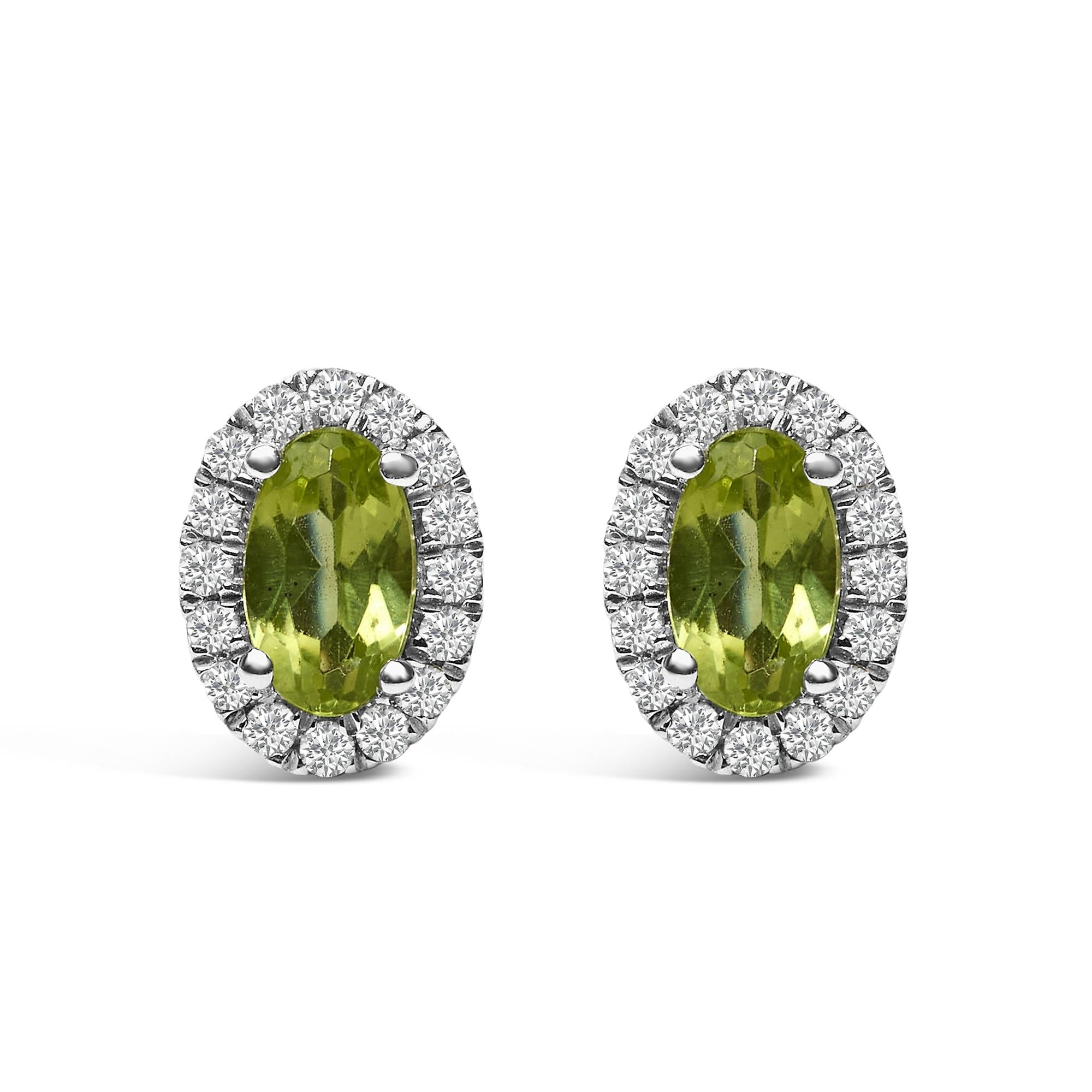 Orecchini a bottone con alone di diamanti e pietra portafortuna taglio ovale da 5x3 mm in oro bianco 10 carati (colore IJ, purezza I1-I2) - Friggin Jewelry