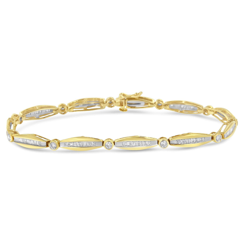 Bracciale tennis da 7" in oro giallo 14 carati con diamanti taglio brillante e baguette da 1-1/2 ct e maglie affusolate (colore HI, purezza I1-I2) - Friggin Jewelry