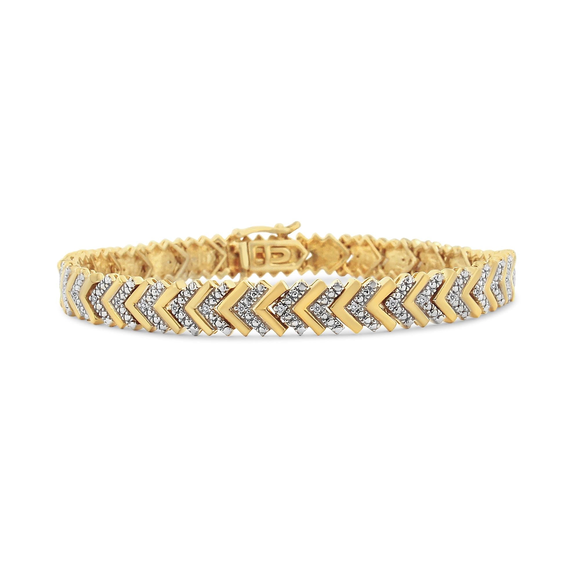 .925 Sterling Silver 1/6 Cttw Round-Cut Diamond Chevron Wave 7.25" Link Bracelet (I-J Color, I3 Clarity) - Friggin Jewelry