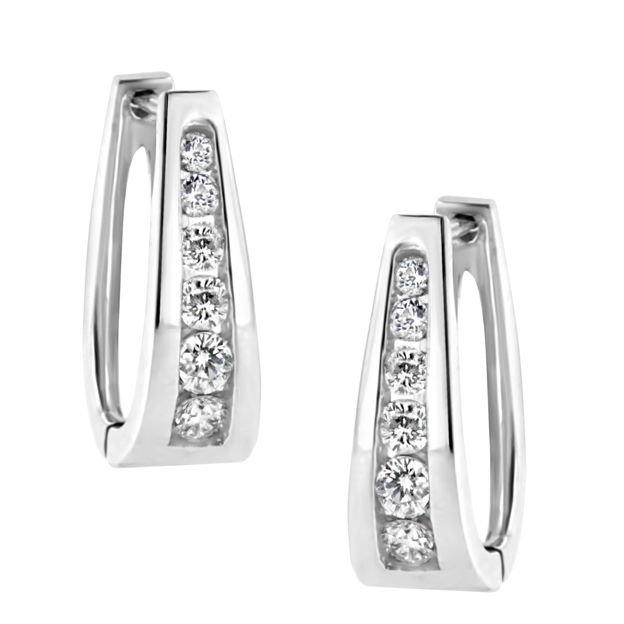 Orecchini a cerchio in oro bianco 14k con diamanti taglio brillante taglio rotondo incastonati a canale (colore IJ, purezza I2-I3) - Friggin Jewelry