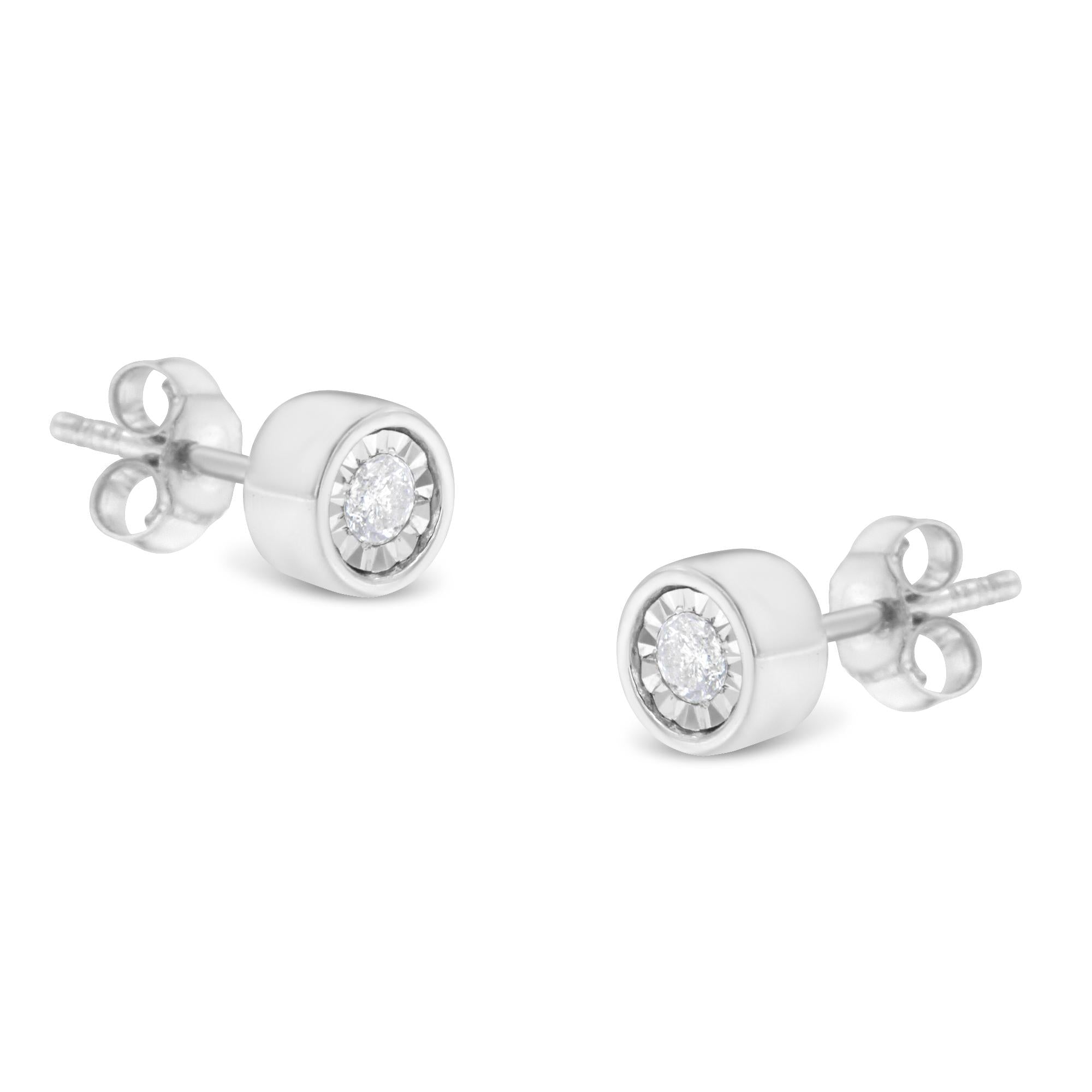 .925 Sterling Silver 1/5 Cttw Round Brilliant-Cut Near Colorless Diamond Miracle-Set Bezel Barrel Style Stud Earrings (I-J Color, I2-I3 Clarity) - Friggin Jewelry