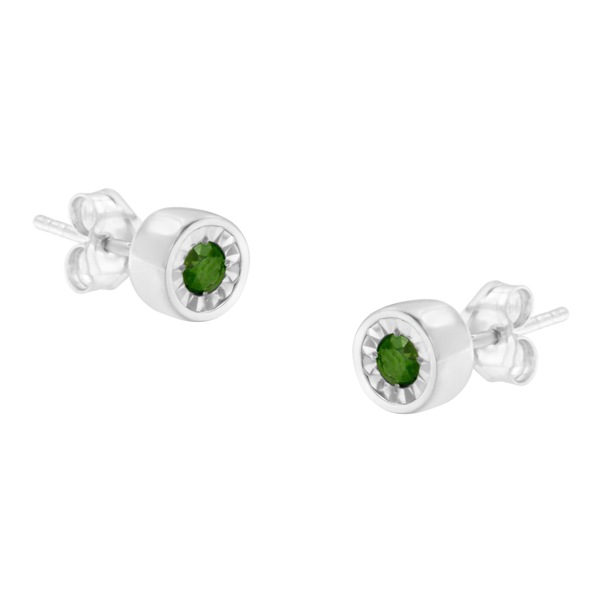 .925 Sterling Silver 1/5 Cttw Round Brilliant-Cut Green Diamond Miracle-Set Stud Earrings (Fancy Color-Enhanced, I1-I2 Clarity) - Friggin Jewelry