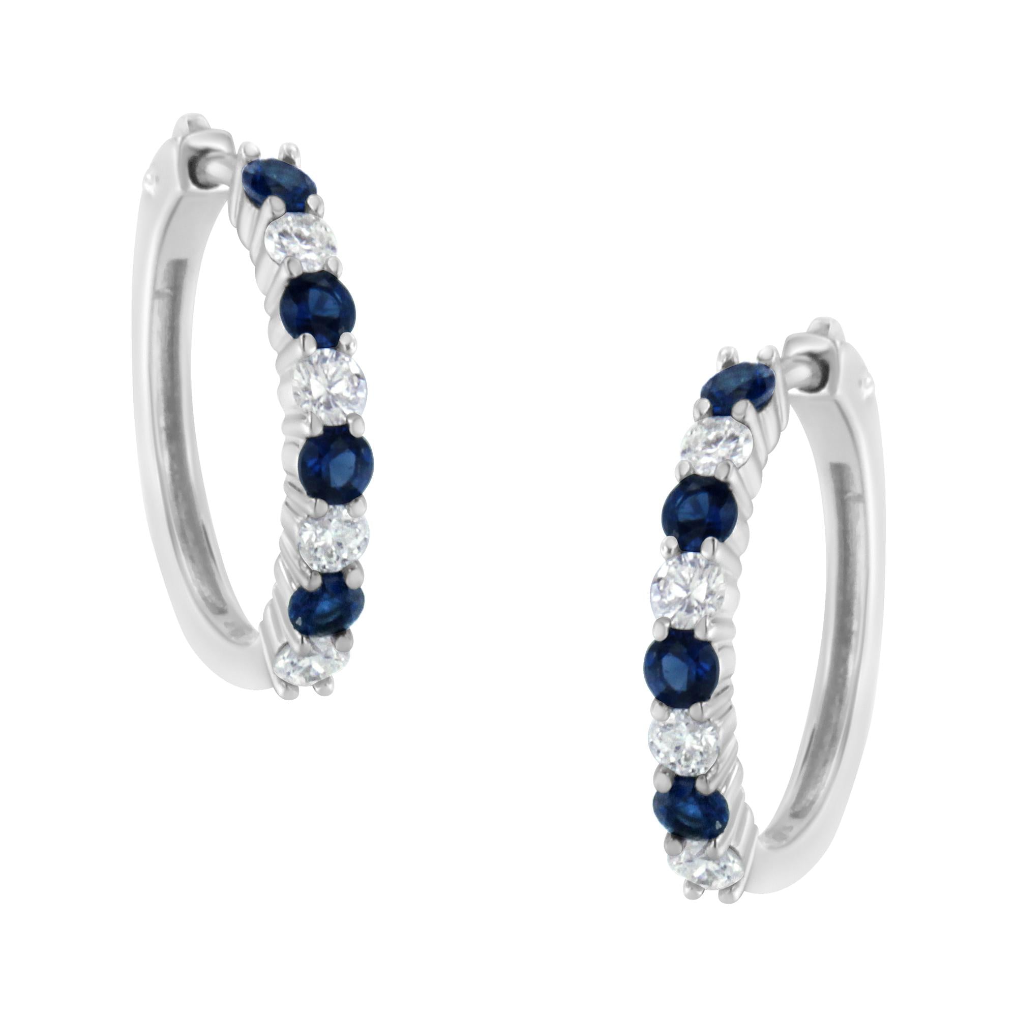 Orecchini a cerchio in oro bianco 10 carati con zaffiro da 2,5 mm e diamanti da 1/2 carati (colore HI, purezza I1-I2) - Friggin Jewelry