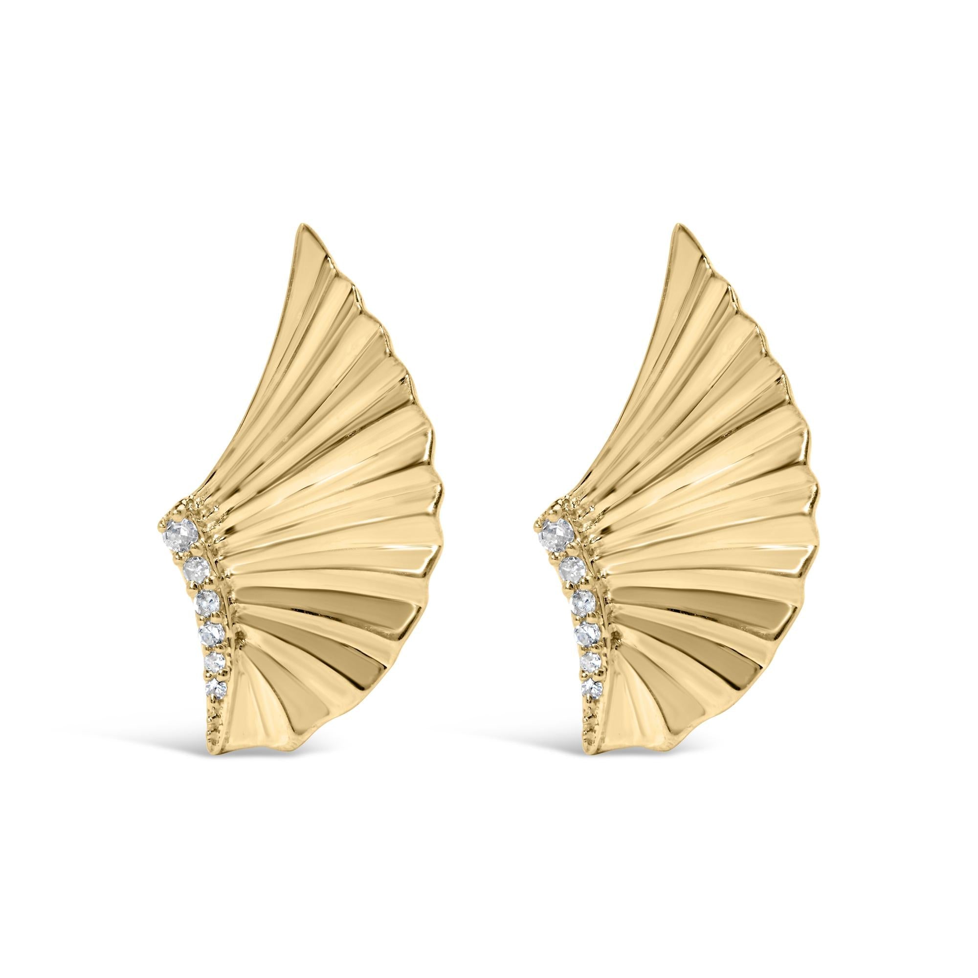 Aretes tipo abanico con detalles de diamantes en plata de ley 925 bañados en oro amarillo de 14 quilates (color HI, claridad I1-I2) - Friggin Jewelry