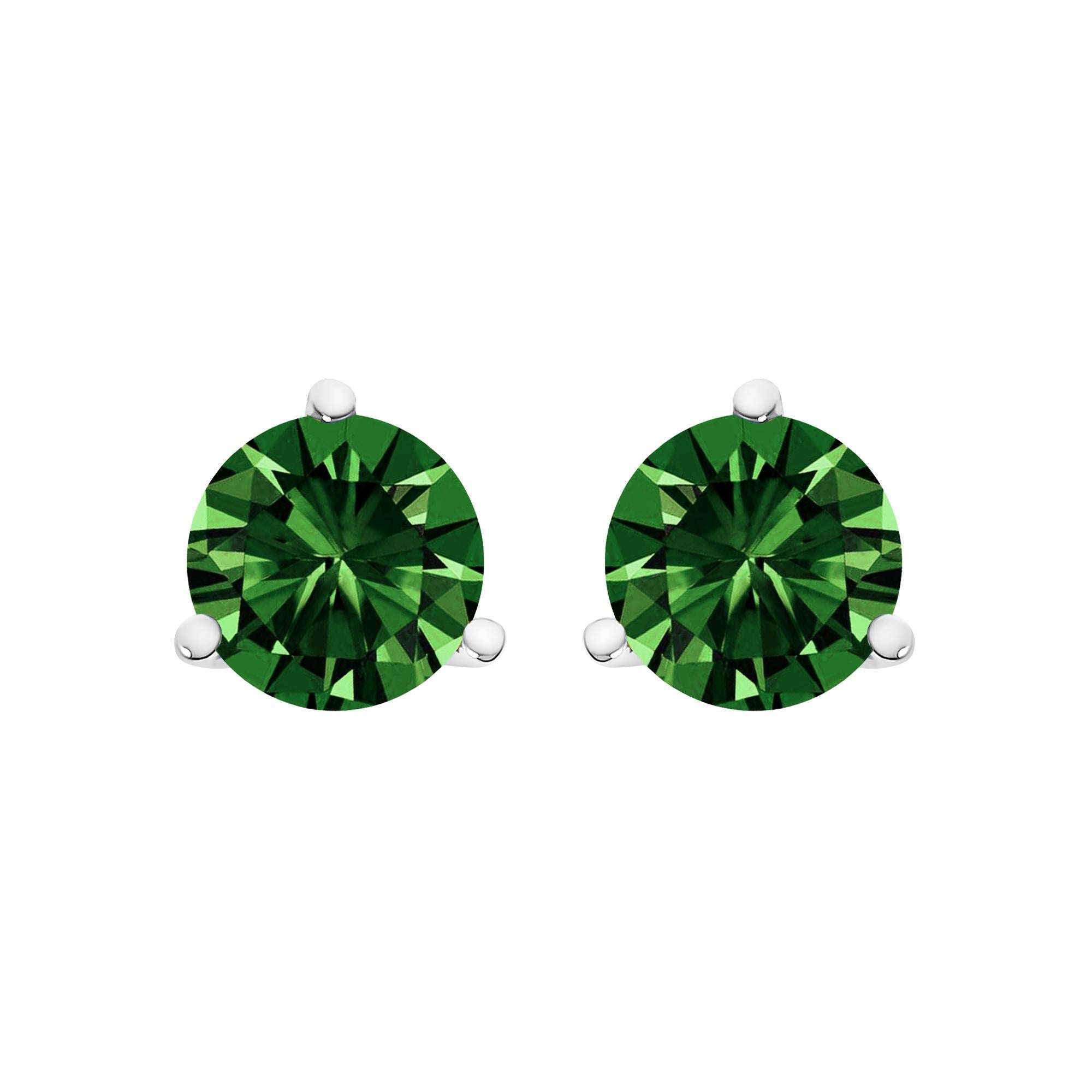 Aretes tipo botón de oro blanco de 14 quilates con solitario de 1 1/2 quilates y 3 puntas engastadas en forma de martini, brillantes, de talla redonda, cultivados en laboratorio (color verde, claridad VS2-SI1) - Friggin Jewelry