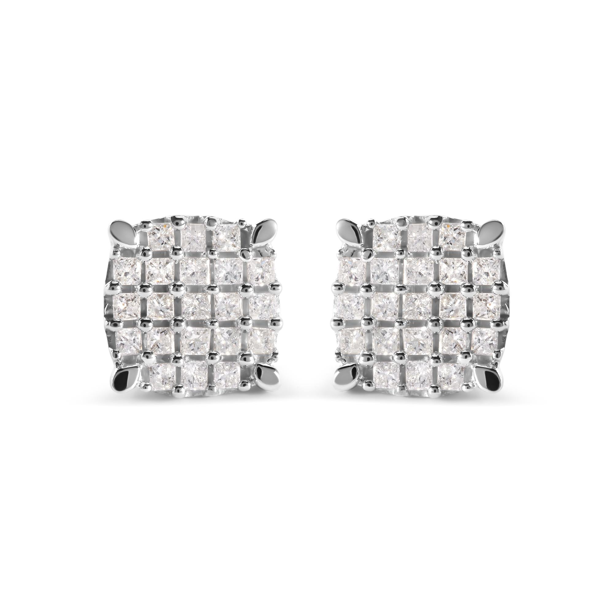 Aretes de oro blanco de 10 quilates con diamantes princesa de 3/4 quilates en forma de cojín (color IJ, claridad I1-I2) - Friggin Jewelry