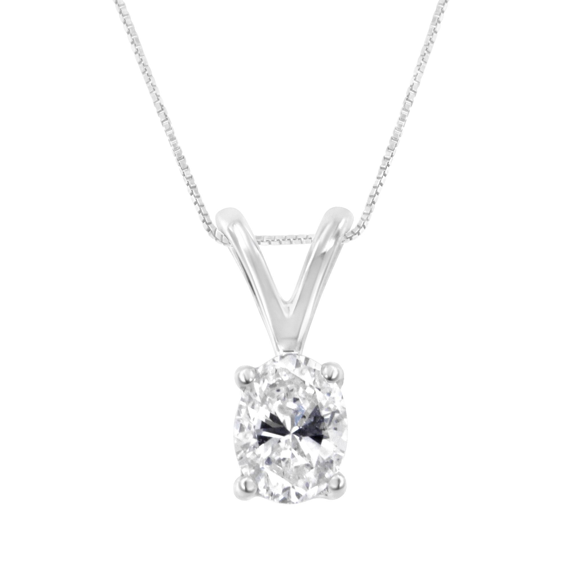 Collar con colgante ovalado de diamantes en oro blanco de 10 kt con certificación IGI (1/5 ct, color HI, I1) - Friggin Jewelry