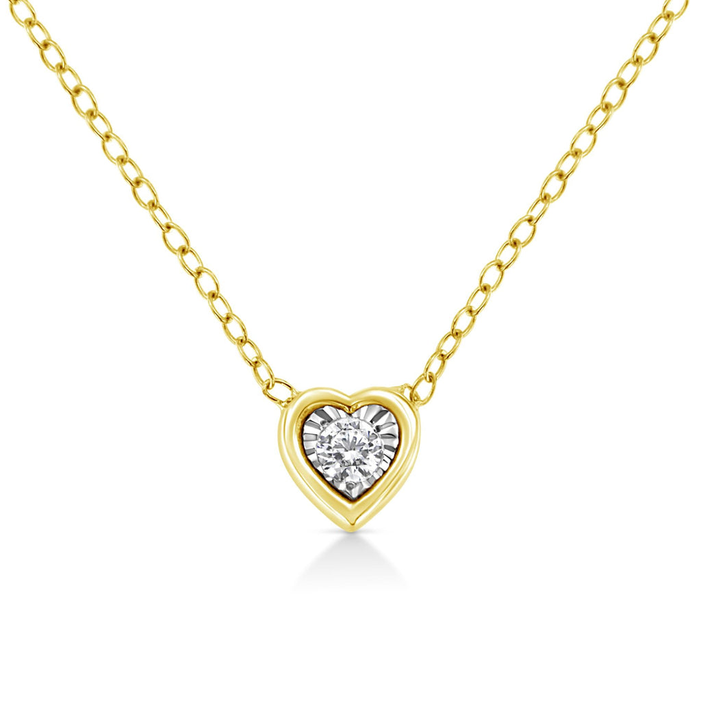 Collar con colgante de 45,7 cm en plata de ley 925 bañada en oro amarillo de 10 quilates y diamantes redondos engastados milagrosos de 1/10 quilates (formas a elegir) - Friggin Jewelry