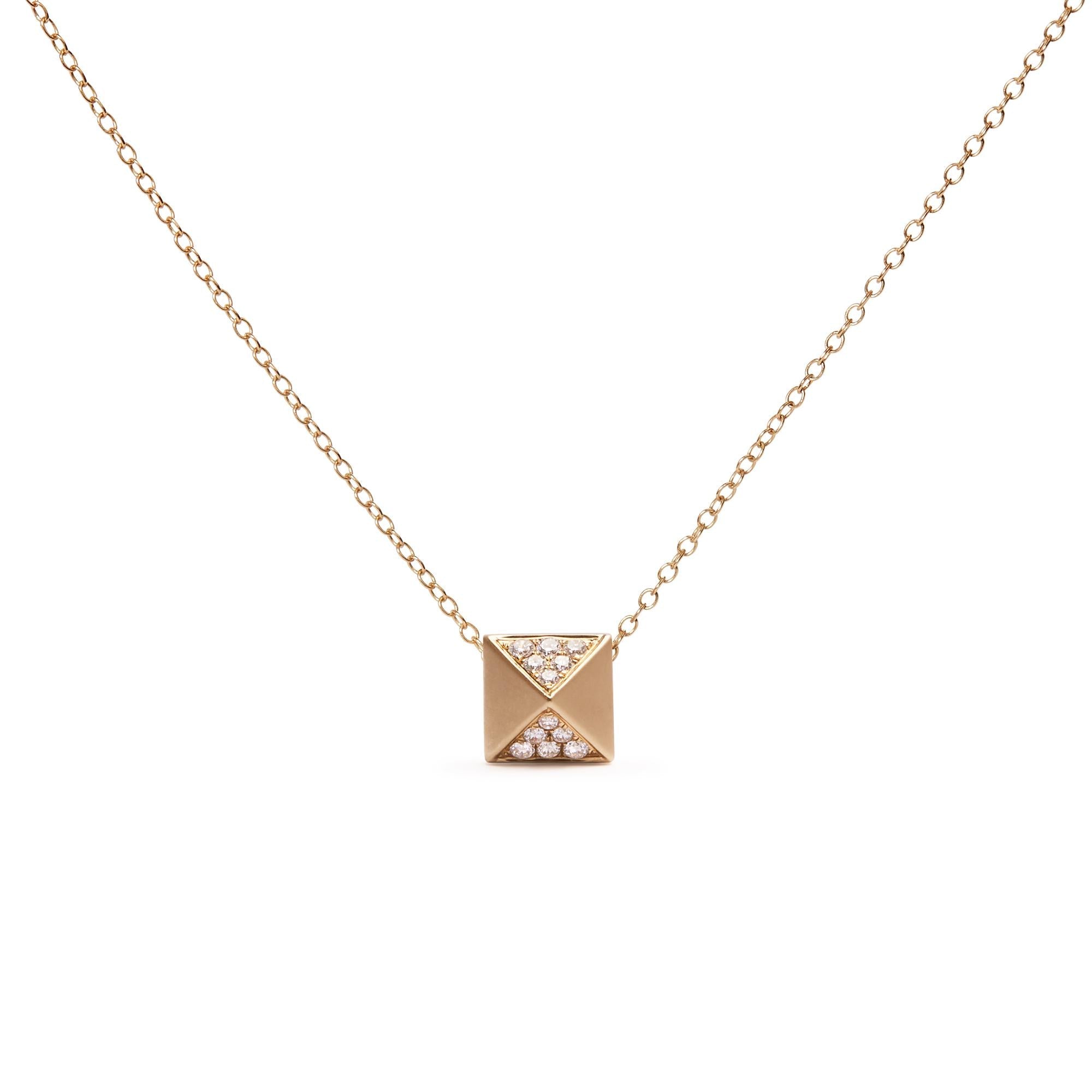 Collana con ciondolo a forma di piramide in oro giallo 14 carati con diamanti da 1/4 carati e finitura opaca (colore GH, purezza SI1-SI2) - 18 pollici - Friggin Jewelry