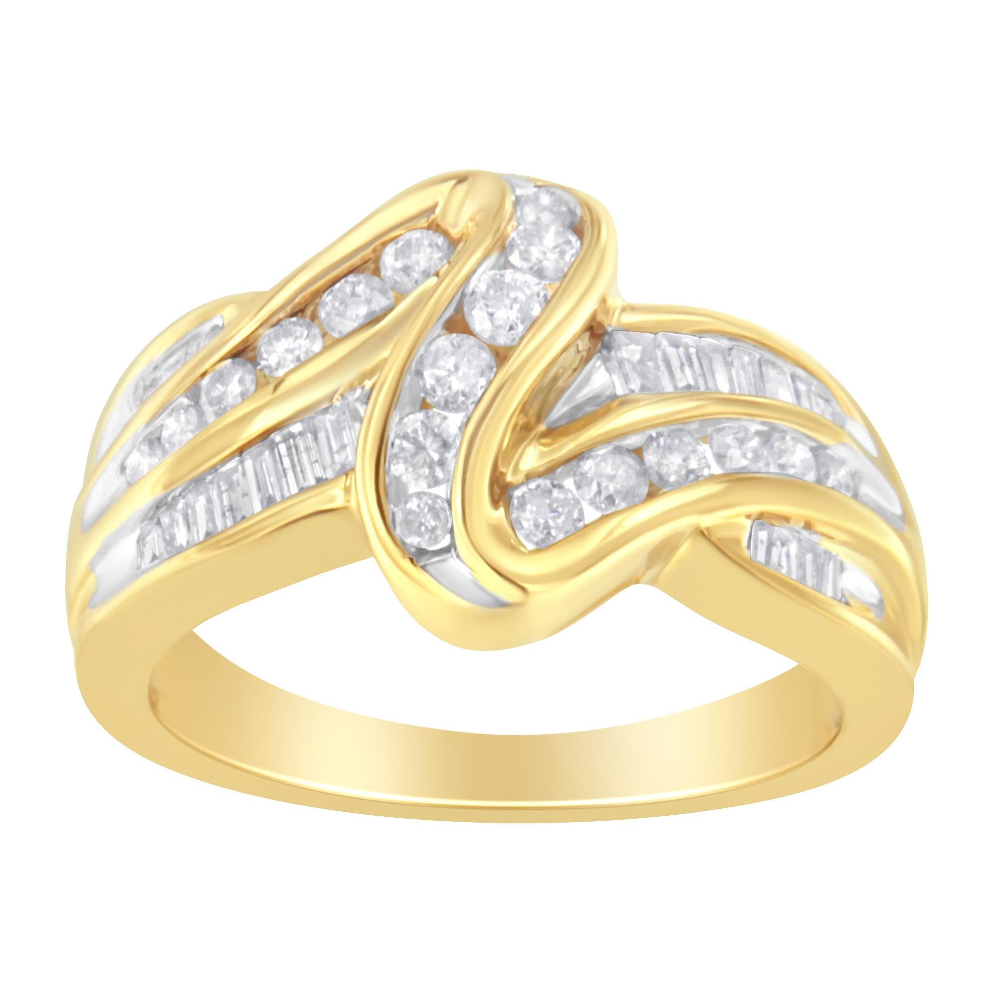 Anello bypass a doppio gambo con diamanti taglio baguette e taglio rotondo incastonati a canale da 3/4 carati in oro giallo 10 carati (colore JK, purezza I1-I2) - Friggin Jewelry