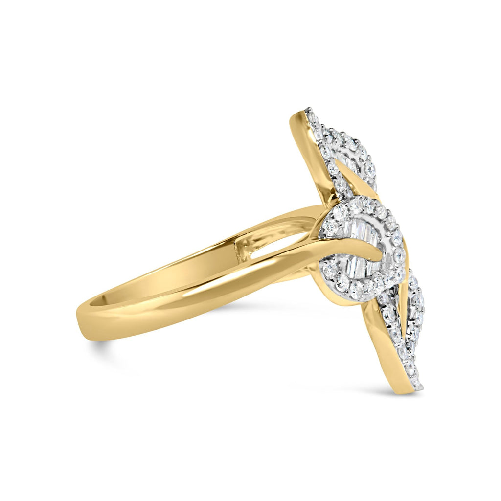 Anello a tripla foglia con taglio baguette e diamanti rotondi da 1/2 carati placcato oro giallo 18 carati in argento sterling 925 (colore IJ, purezza I1-I2) - Friggin Jewelry