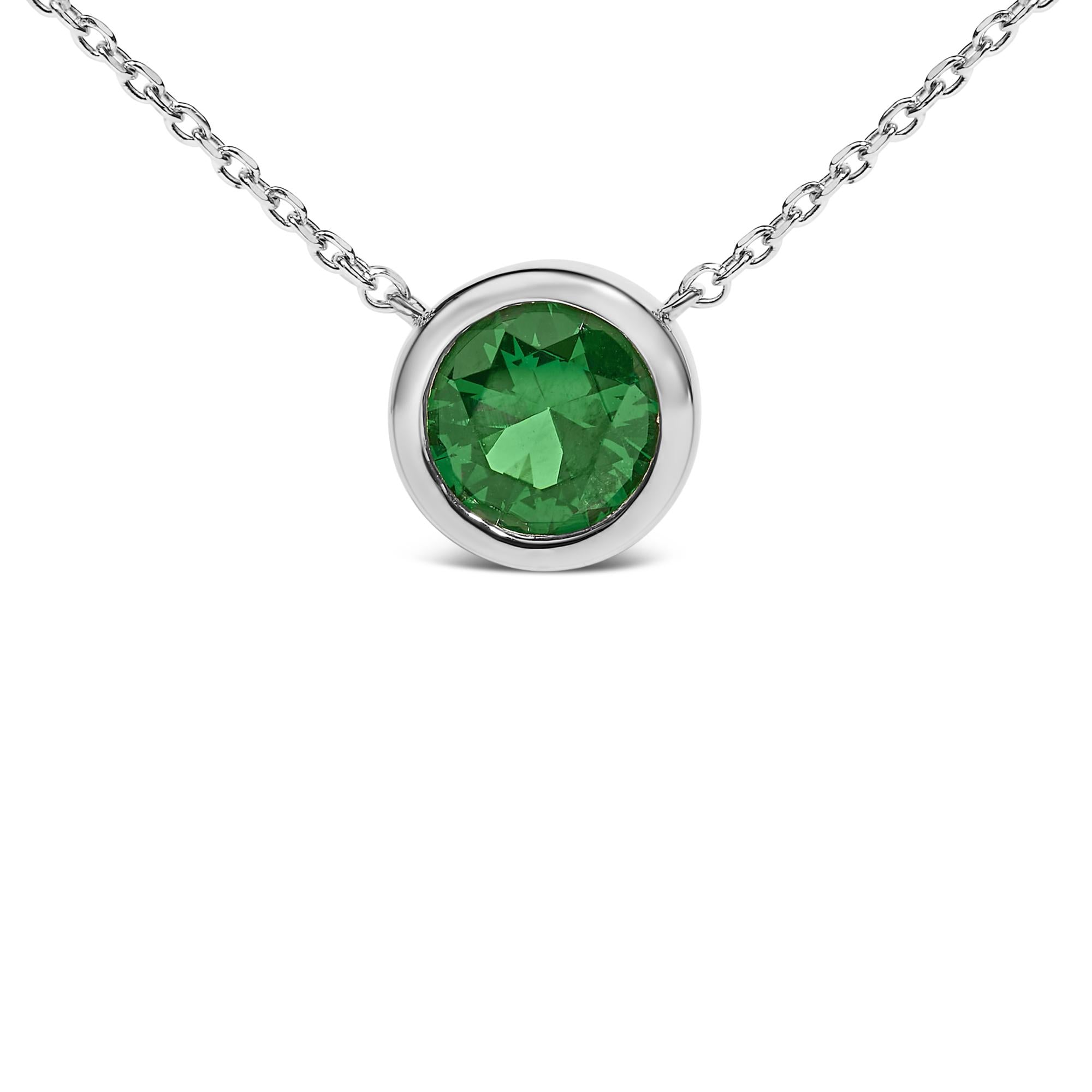 Collar con colgante de piedra preciosa creada en plata de ley 925 de 7 mm con bisel - 45,7 cm - Friggin Jewelry
