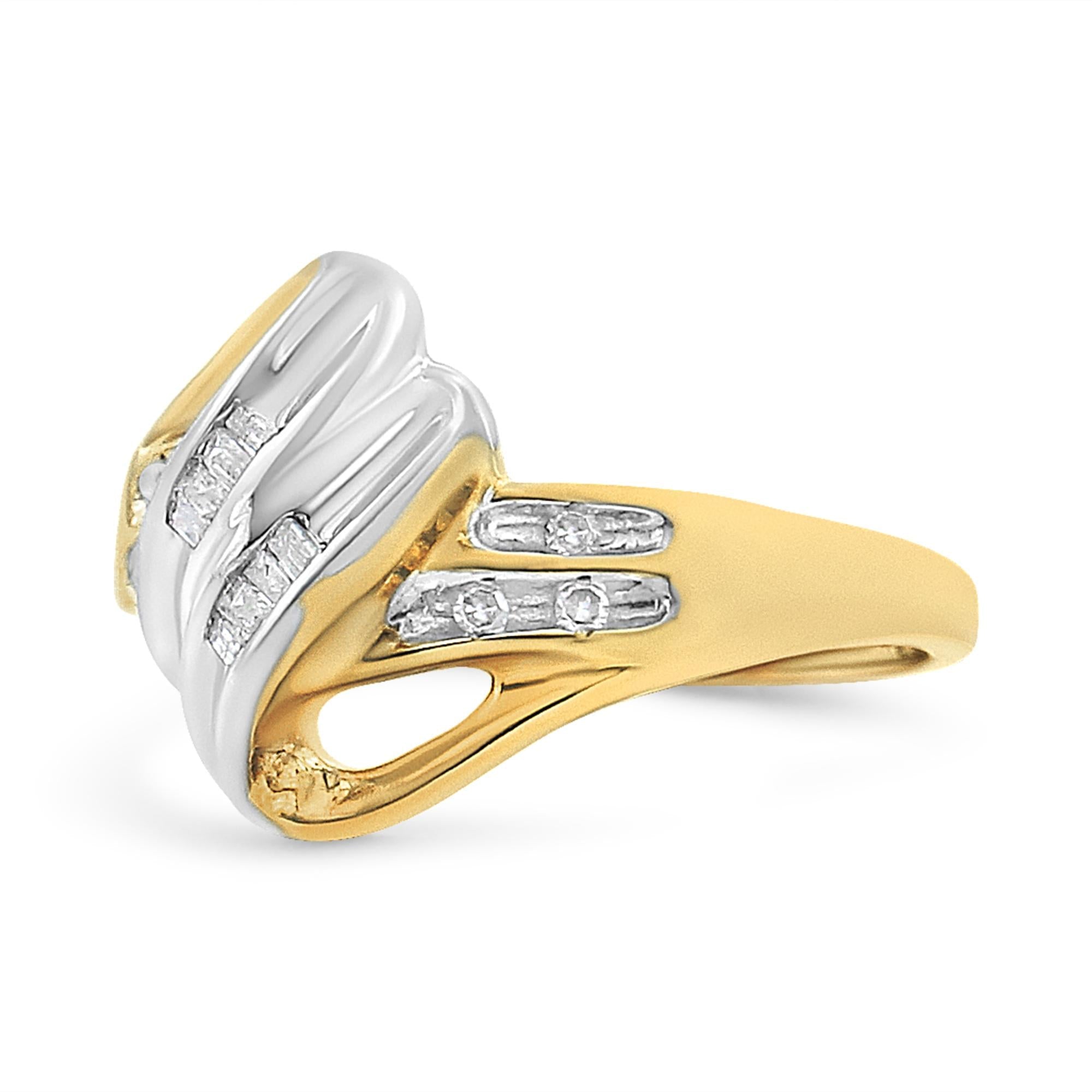 Anello bypass con diamanti taglio baguette e taglio rotondo da 1,00 ct in oro giallo e bianco 10 carati (colore HI, purezza I2-I3) - Friggin Jewelry