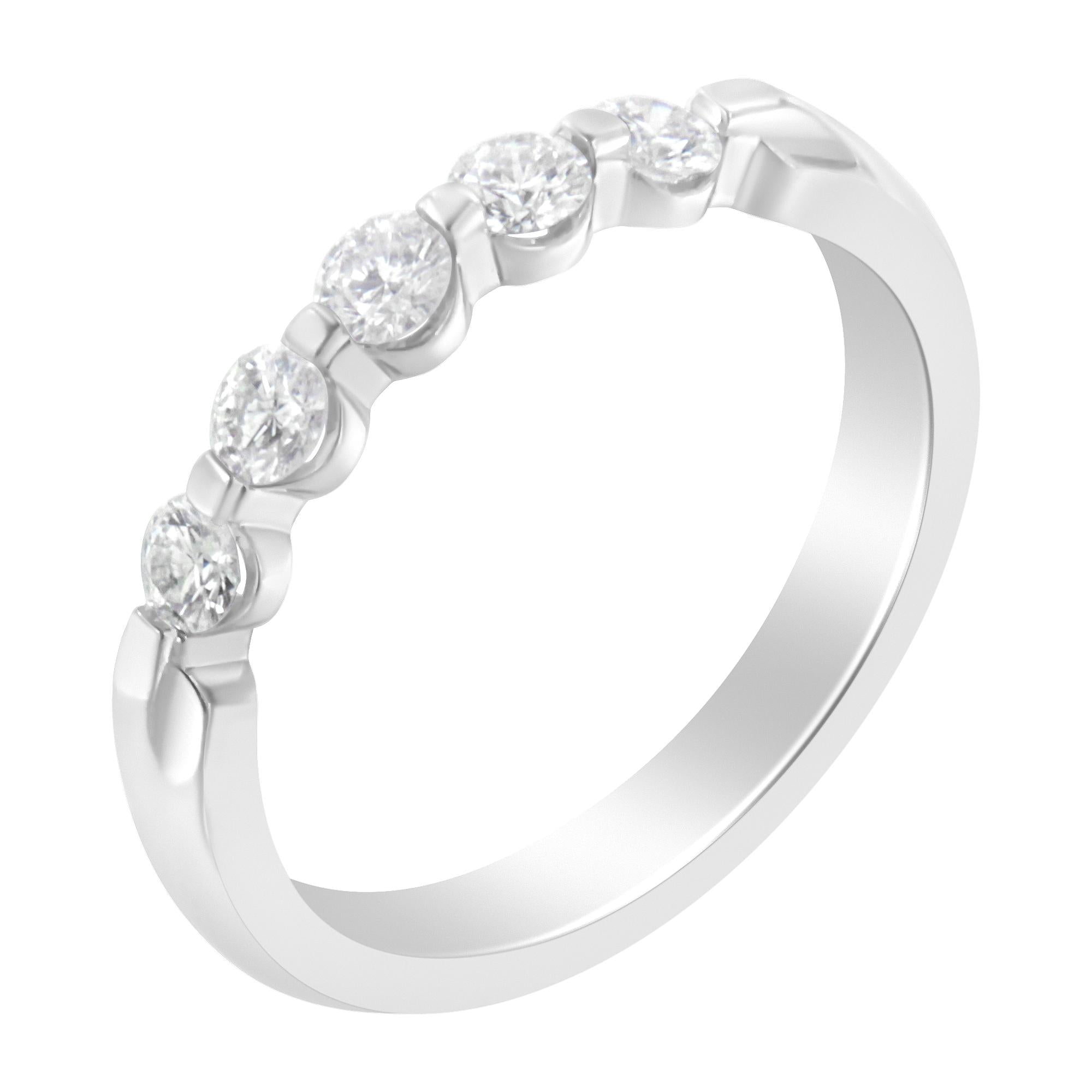 Anello a fascia in oro bianco 14 carati con 5 diamanti da 1/2 ct (purezza elevata, colore SI2-I1) - Friggin Jewelry