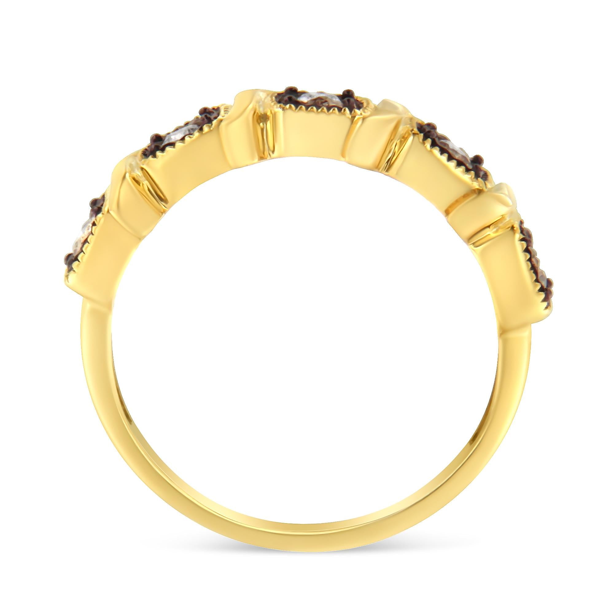 Anello a fascia in oro giallo 10 carati con diamanti incastonati in argento sterling 925 (1/4 ct, colore JK, purezza I2-I3) - Friggin Jewelry