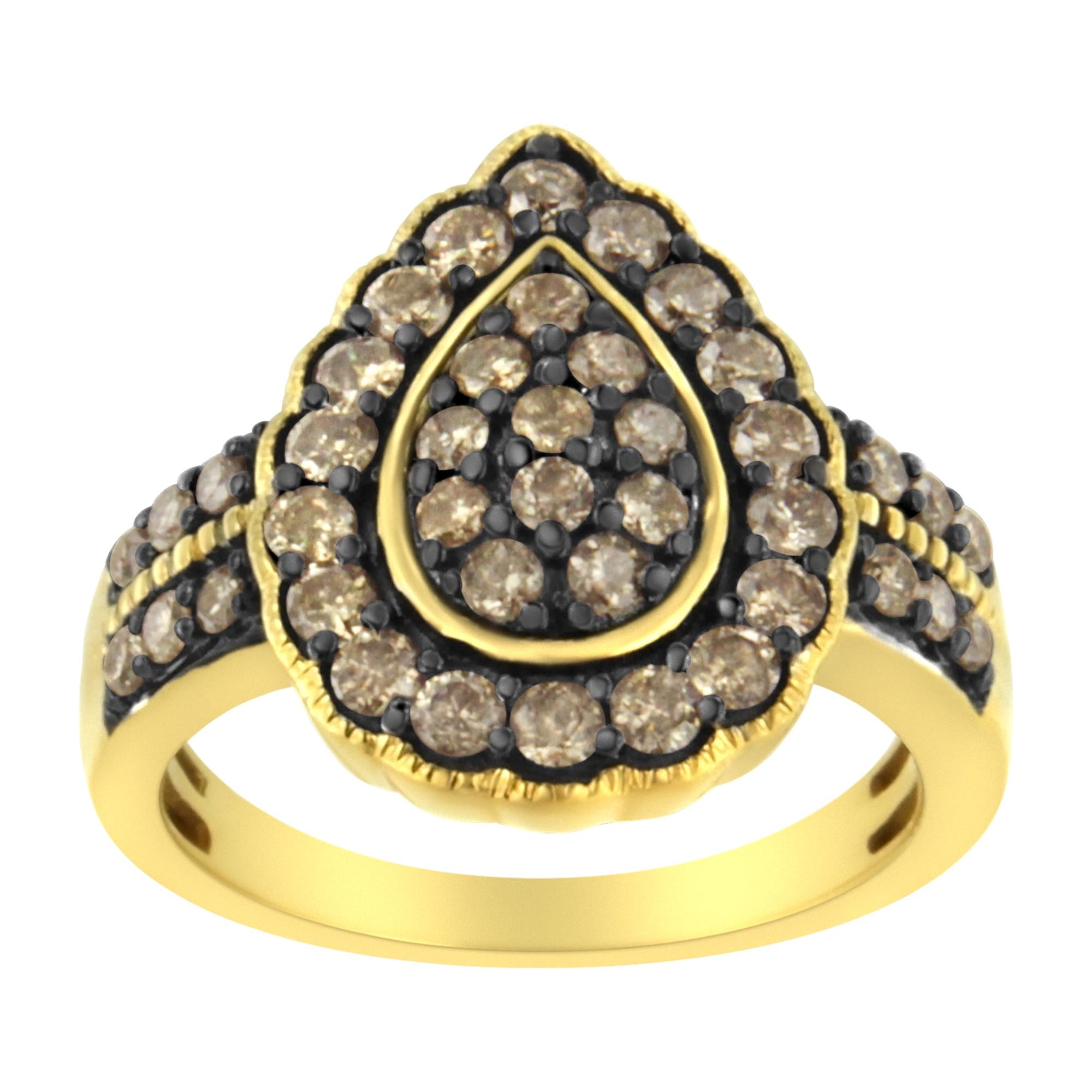 Anillo de cóctel con diamantes de talla pera de 1 1/8 ct engastados en garras, bañado en oro amarillo de 10 quilates y plata de ley 925 (color JK, claridad I1-I2) - Friggin Jewelry
