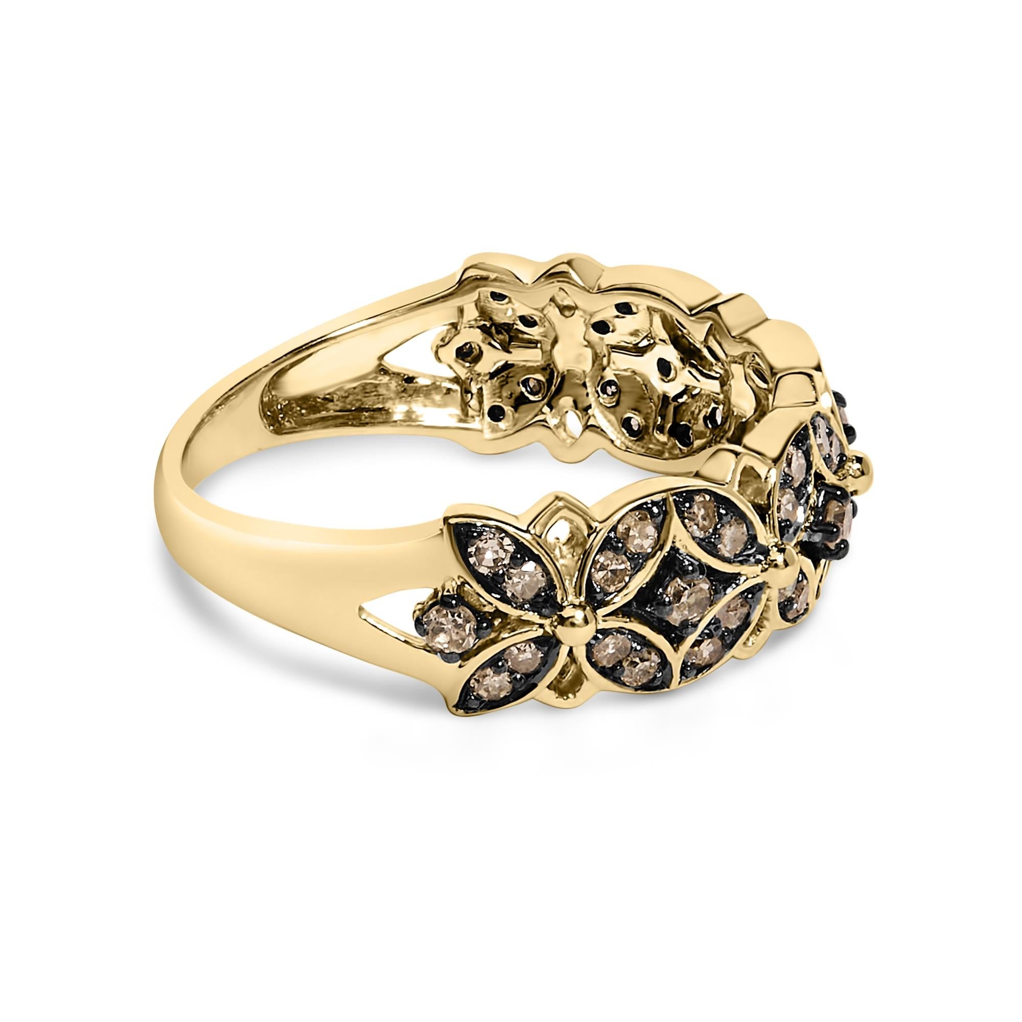 Anillo de plata de ley 925 bañado en oro amarillo de 10 quilates con diamantes color champán de 3/8 quilates y diseño enrejado - Friggin Jewelry