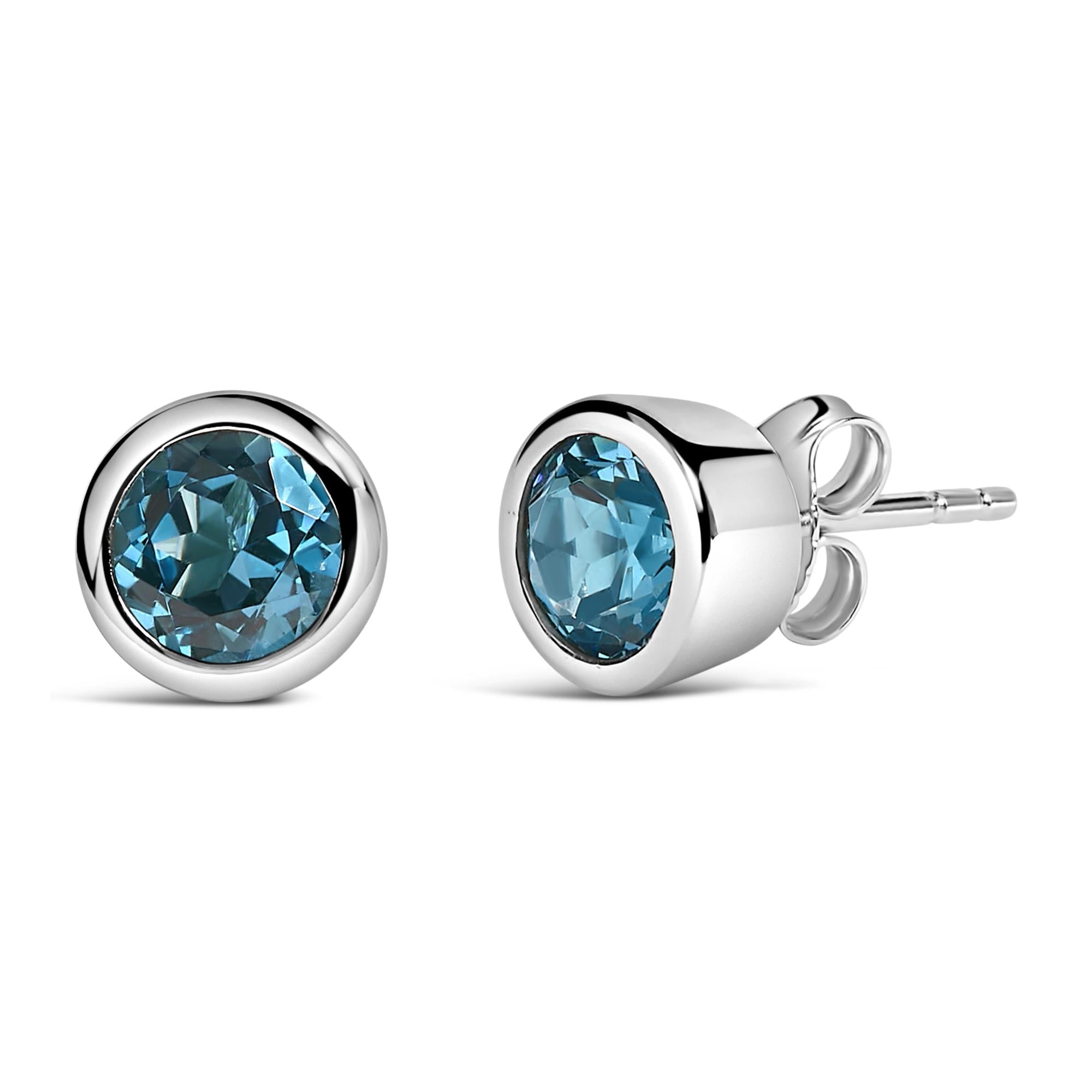 Pendientes solitarios de plata de ley 925 de 6 mm con gema creada engastada en bisel - Friggin Jewelry