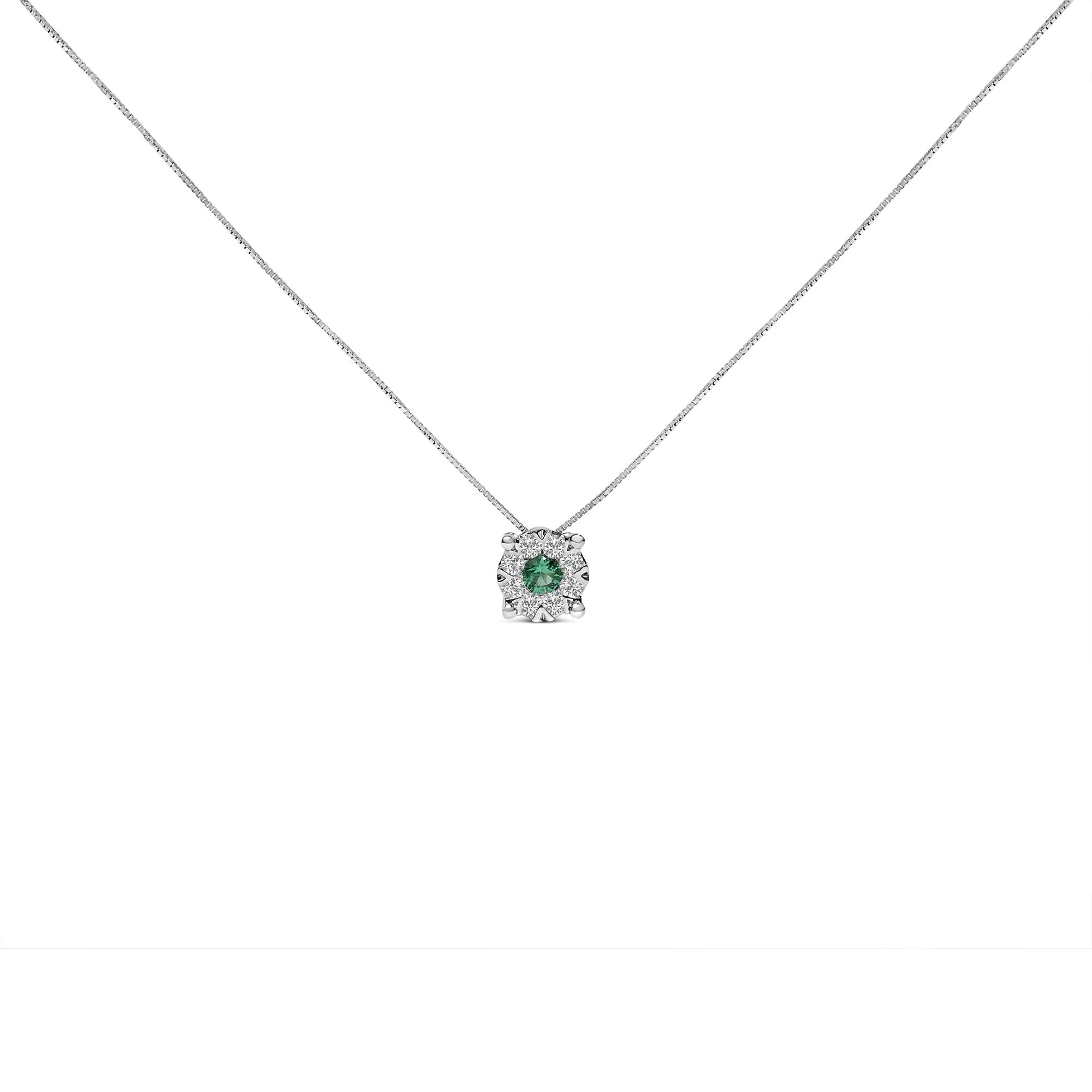 Collar con colgante de oro blanco de 14 quilates, 3,8 mm, esmeralda verde y 1/3 ct de diamantes de 18" (color FG, claridad VS2-SI1) - Friggin Jewelry