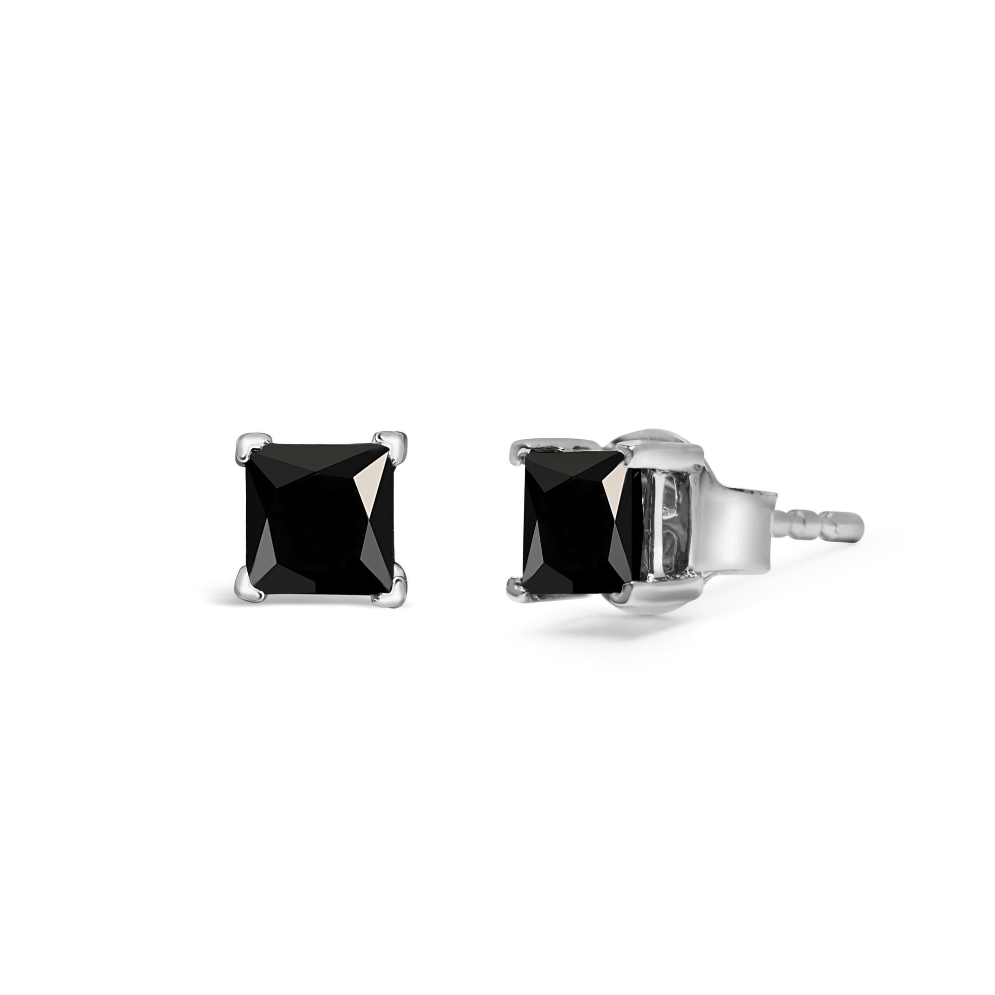 Aretes clásicos de 4 puntas con diamantes negros de talla princesa en oro blanco de 14 quilates - Cierre a presión - Friggin Jewelry