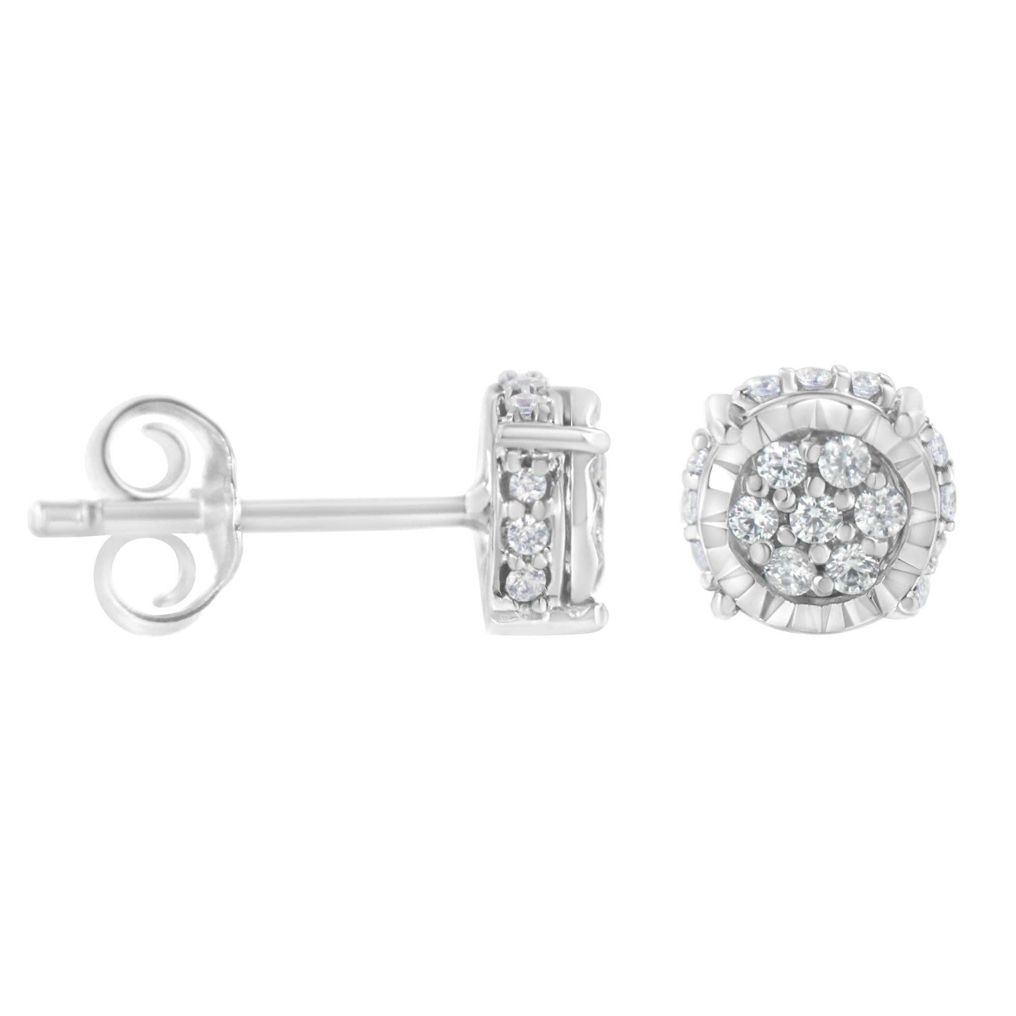 Pendiente floral de diamante de talla redonda de 1/3 ct en plata de ley 925 (claridad IJ, color I3) - Friggin Jewelry