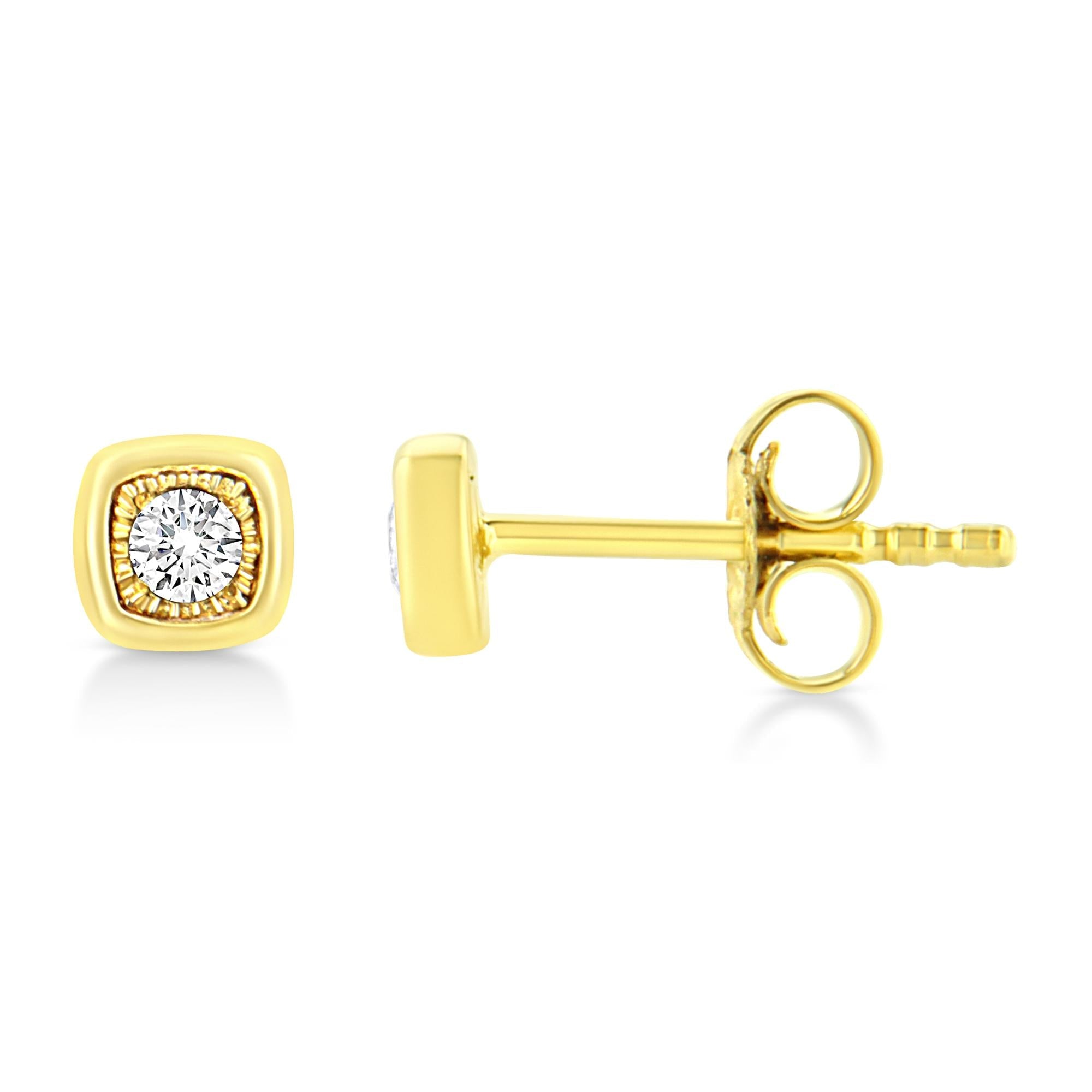 Aretes de plata de ley 925 bañados en oro amarillo de 10 quilates con diamantes engastados milagros de 1/10 quilates (formas a elegir) - Friggin Jewelry