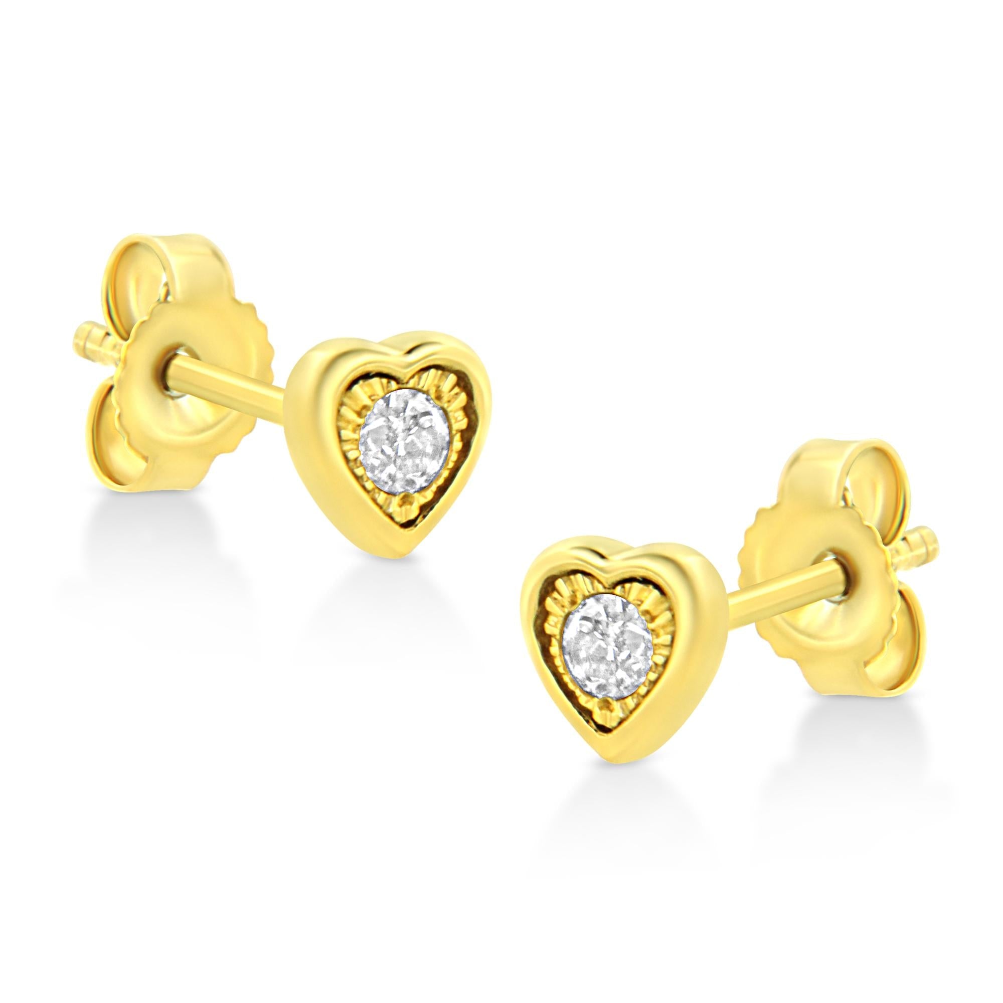 Aretes de plata de ley 925 bañados en oro amarillo de 10 quilates con diamantes engastados milagros de 1/10 quilates (formas a elegir) - Friggin Jewelry