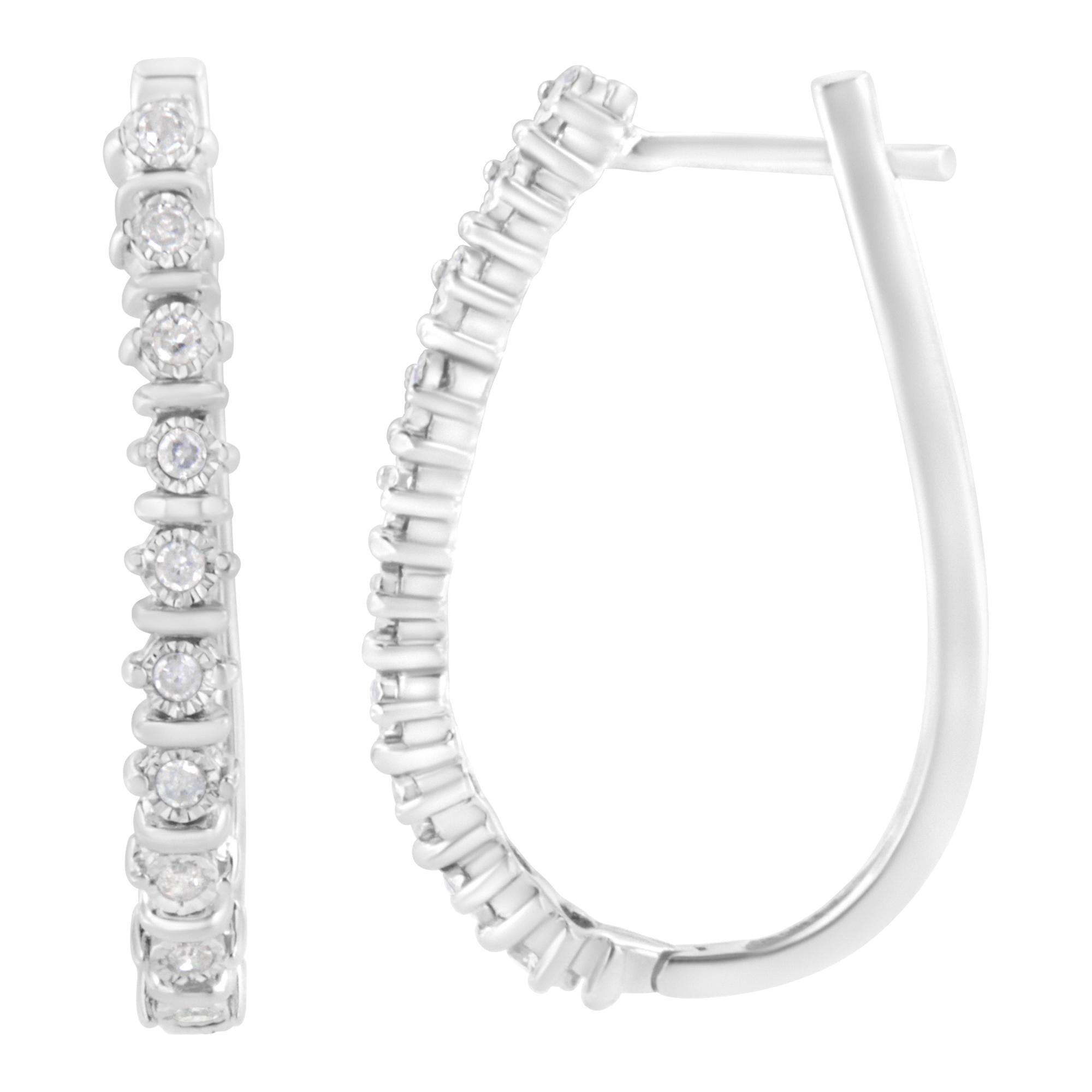 Orecchini a cerchio in argento sterling 925 con diamanti taglio rotondo da 1/4 cttw incastonati Miracle (colore IJ, purezza I2-I3) - Friggin Jewelry