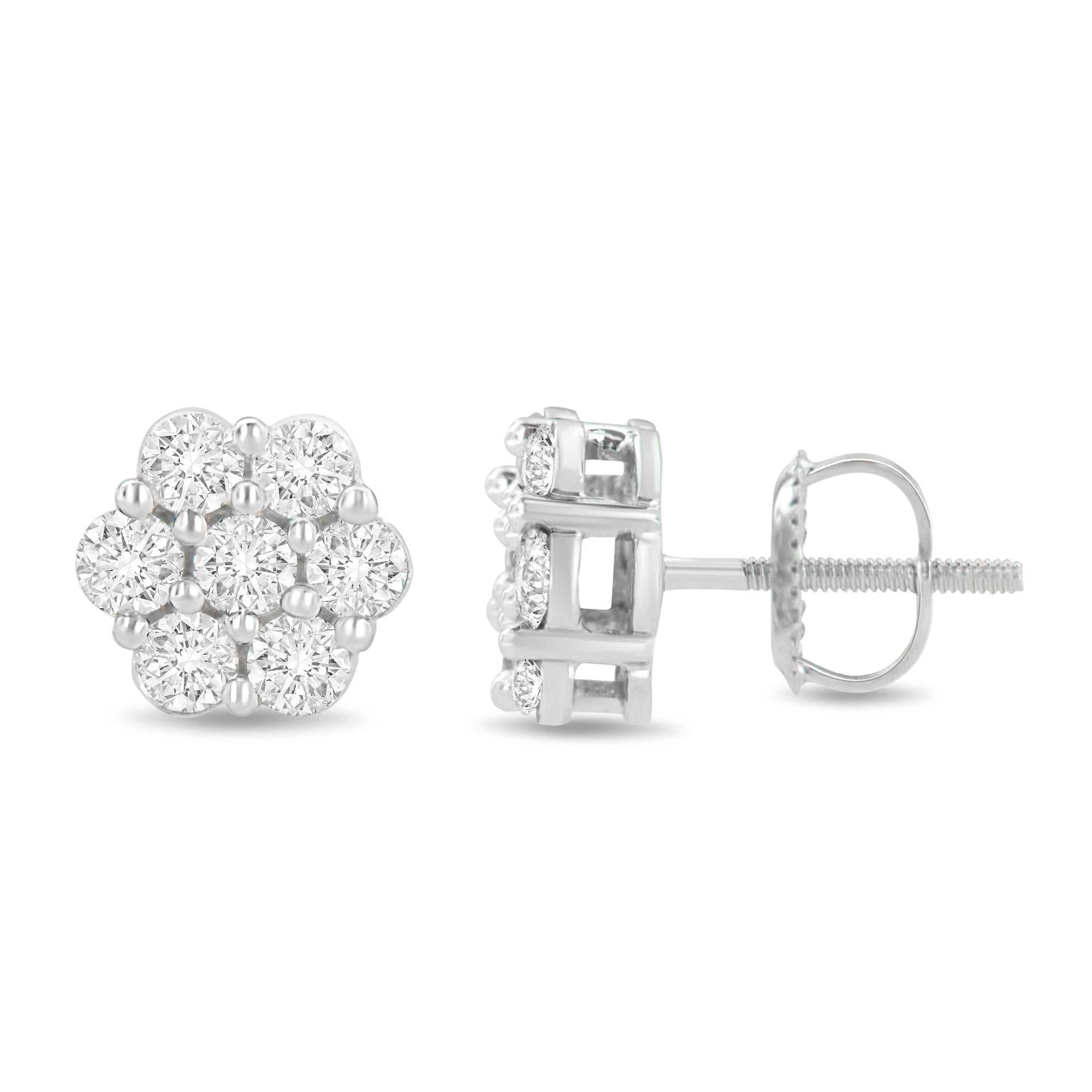 Aretes florales de diamantes de talla redonda engastados en garras de oro blanco de 14 quilates de 1,0 quilates (color HI, claridad I1-I2) - Friggin Jewelry