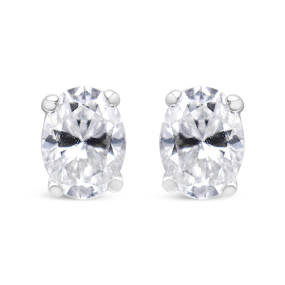Aretes de oro blanco de 14 quilates con diamantes solitarios ovalados cultivados en laboratorio (color FG, claridad VS2-SI1) - Friggin Jewelry