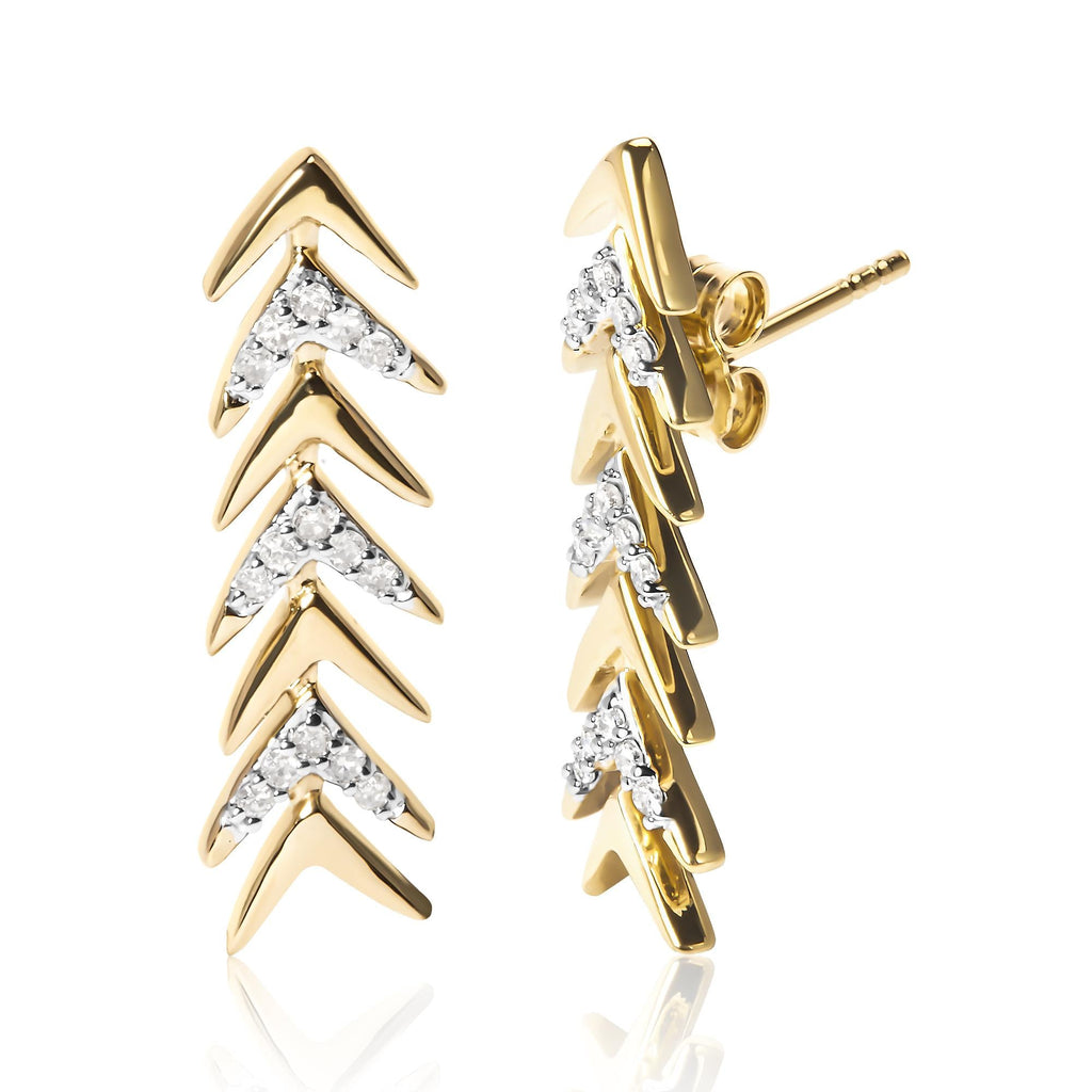 Orecchini a perno a forma di freccia a zig zag con diamanti da 1/5 carati placcati in oro giallo 18 carati e argento sterling 925 (colore IJ, purezza I2-I3) - Friggin Jewelry