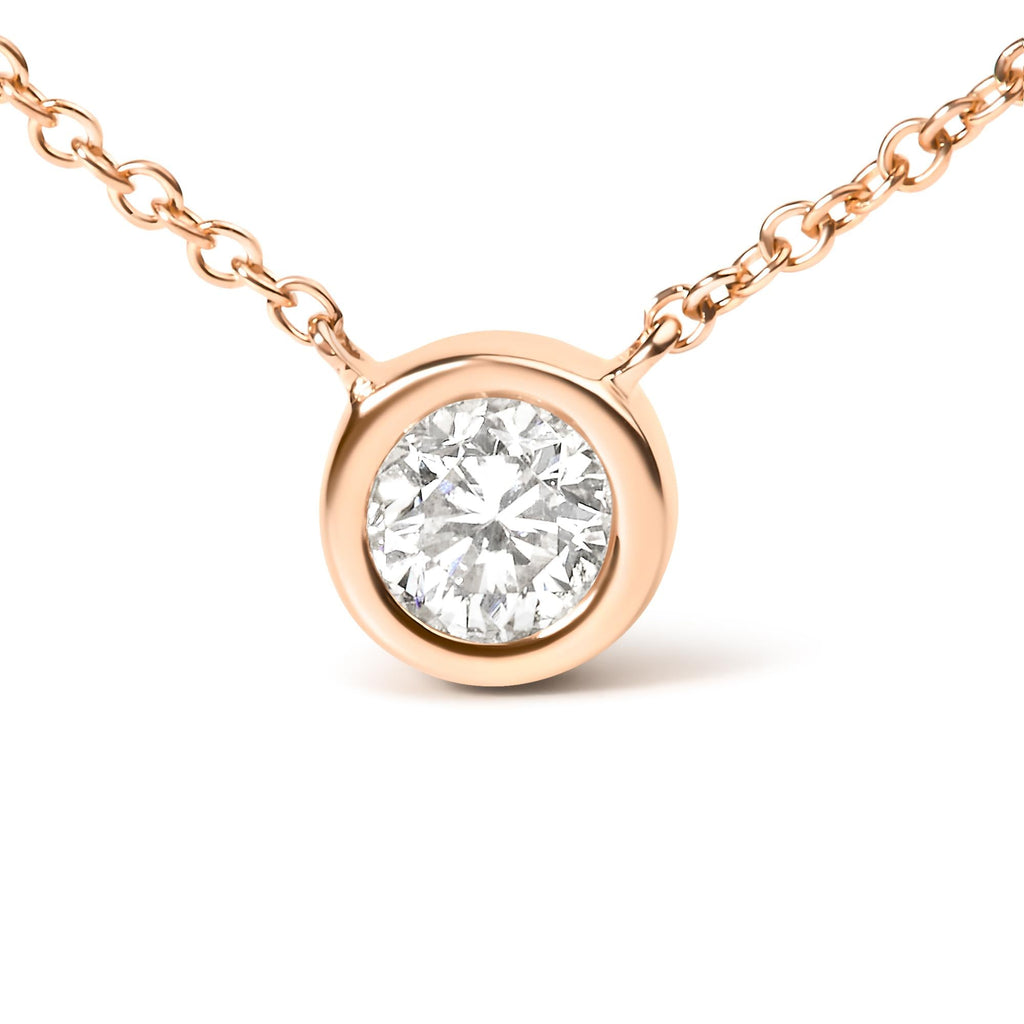 Collar con colgante solitario de oro de 10 quilates con diamantes redondos de talla brillante de 1/10 quilates y engaste moderno de bisel de 40 a 45 cm - Friggin Jewelry