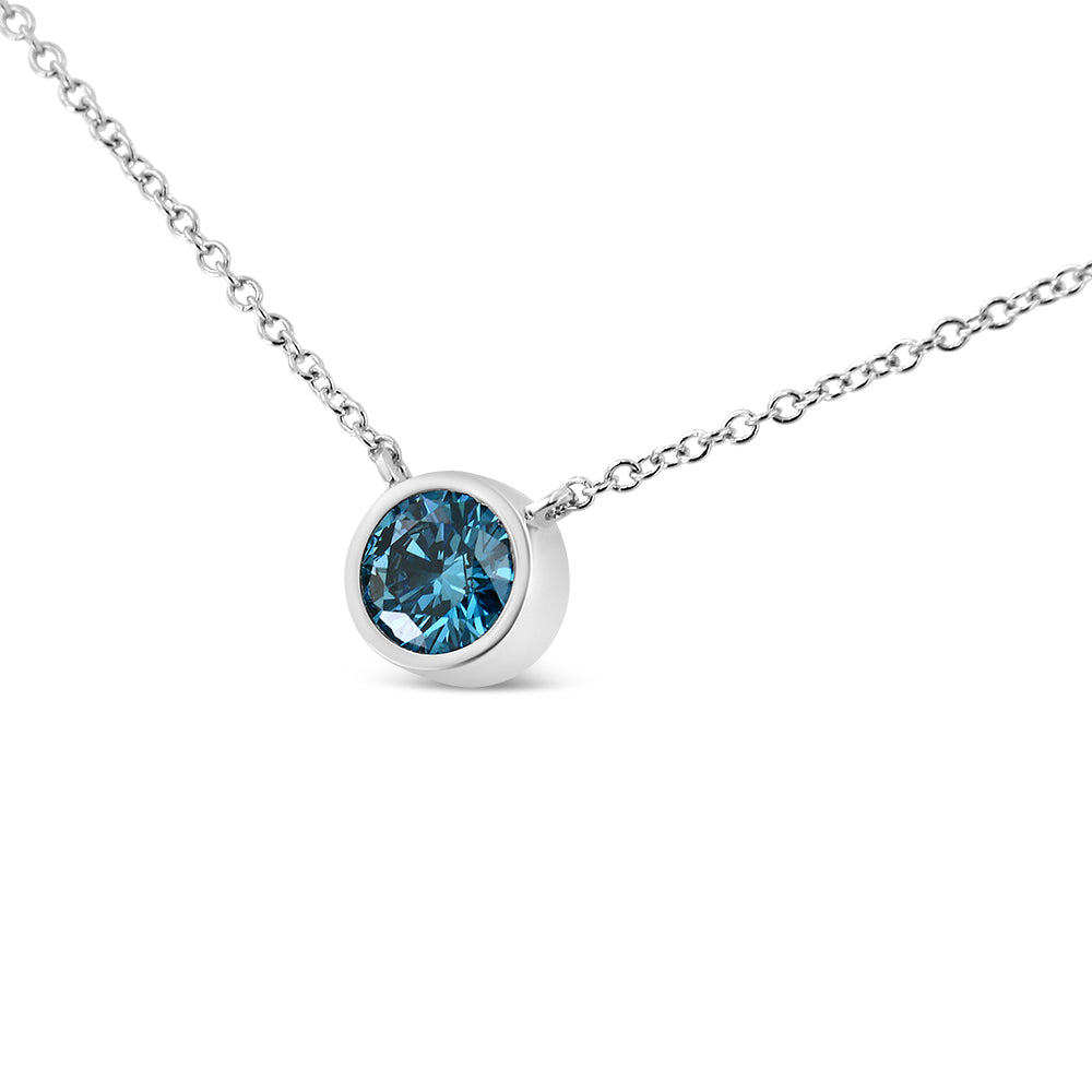 Collar con colgante solitario moderno de 16"-18" en oro blanco de 14 quilates con diamantes cultivados en laboratorio de 1/2 quilates y engastado en bisel (color azul, claridad VS2-SI1) - Friggin Jewelry