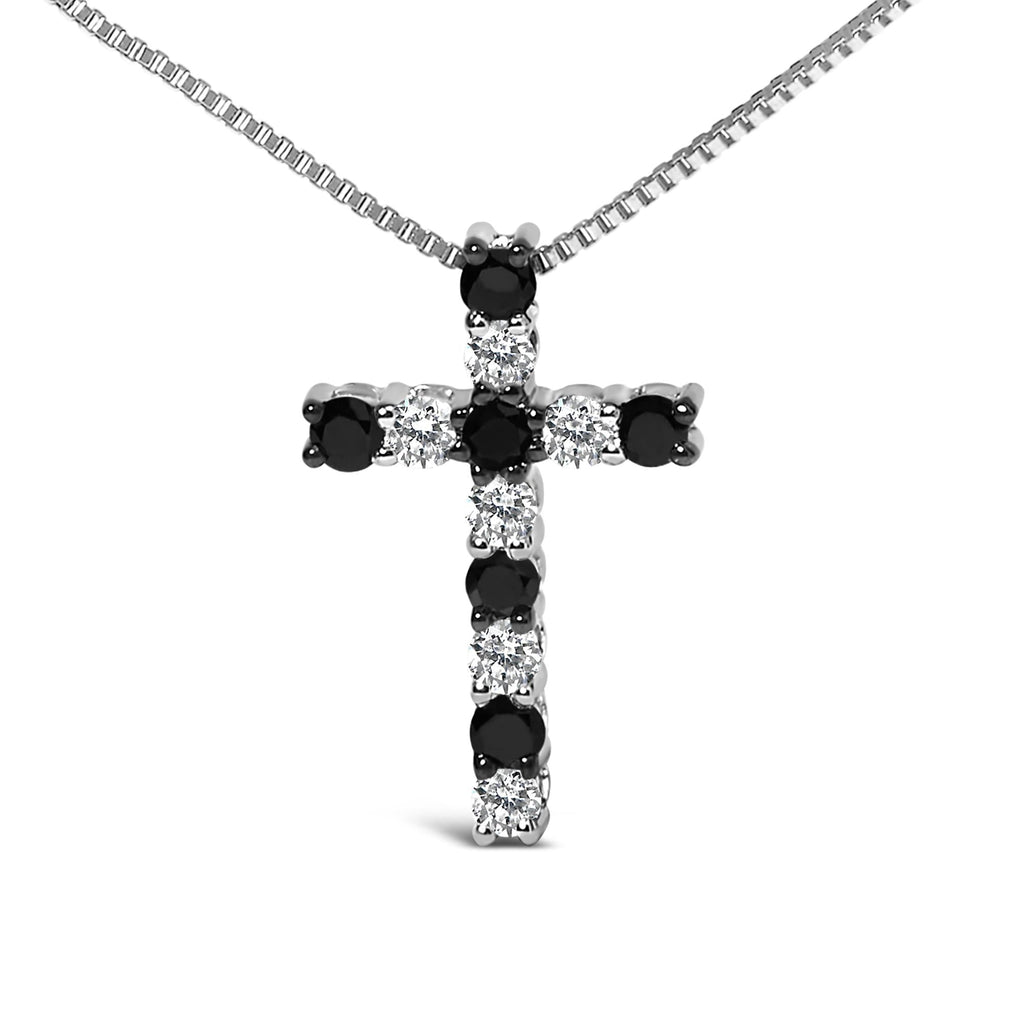 Collar con colgante de cruz de diamantes blancos y negros alternados de 1/2 ct en plata de ley 925 (color negro tratado y HI, claridad I3) - 45,7 cm - Friggin Jewelry