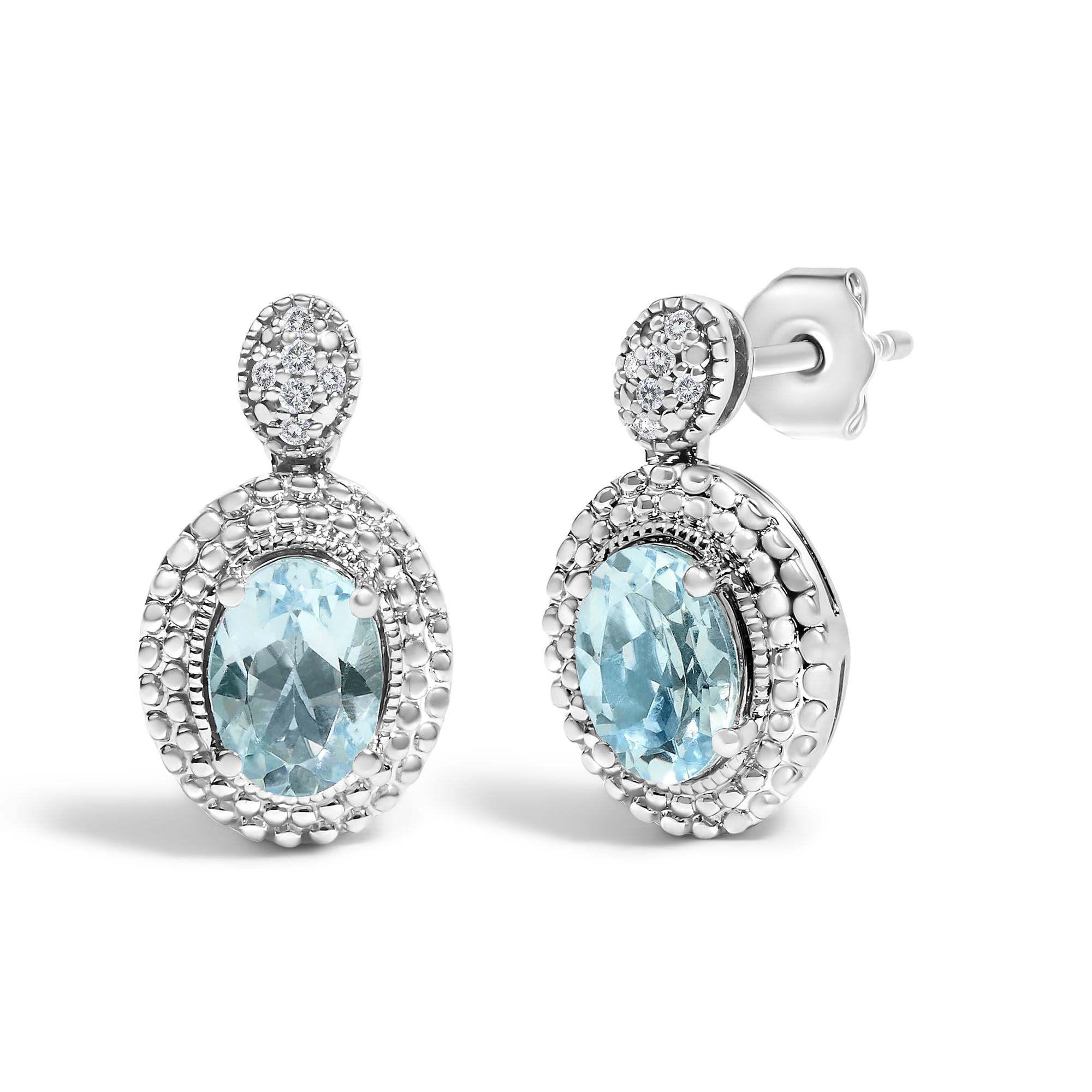 Pendientes de plata de ley 925 con detalles de diamantes y topacio azul ovalado con halo de cuentas (color IJ, claridad I1-I2) - Friggin Jewelry