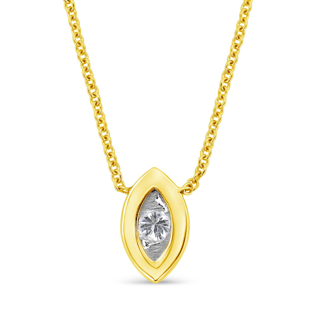 Collar con colgante de 45,7 cm en plata de ley 925 bañada en oro amarillo de 10 quilates y diamantes redondos engastados milagrosos de 1/10 quilates (formas a elegir) - Friggin Jewelry