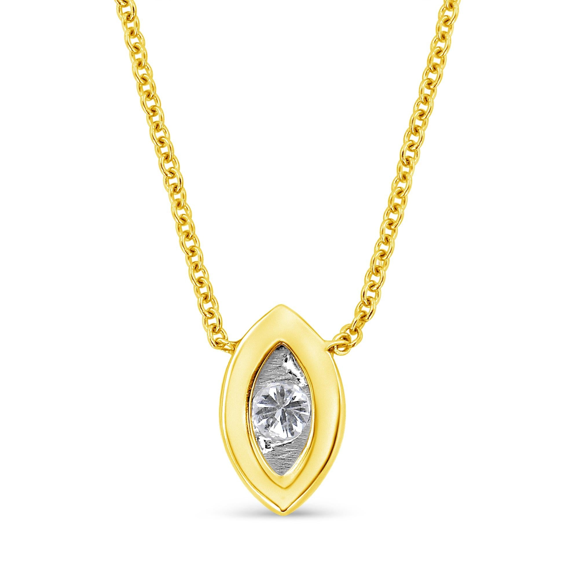 Collar con colgante de 45,7 cm en plata de ley 925 bañada en oro amarillo de 10 quilates y diamantes redondos engastados milagrosos de 1/10 quilates (formas a elegir) - Friggin Jewelry