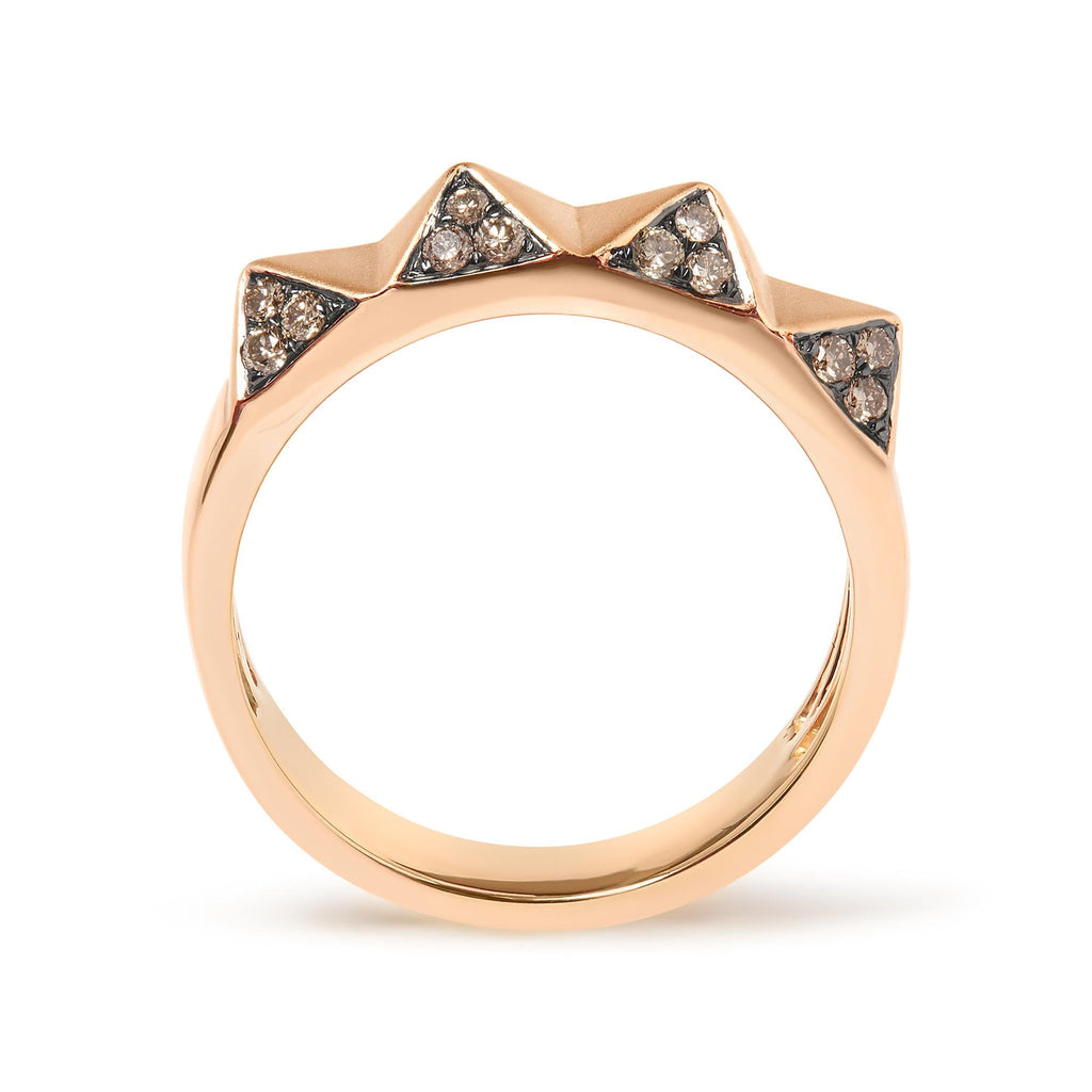 Anello a fascia piramidale in oro rosa 14 carati con diamanti marroni da 1/4 carati (colore marrone, purezza SI1-SI2) - Misura 7 - Friggin Jewelry